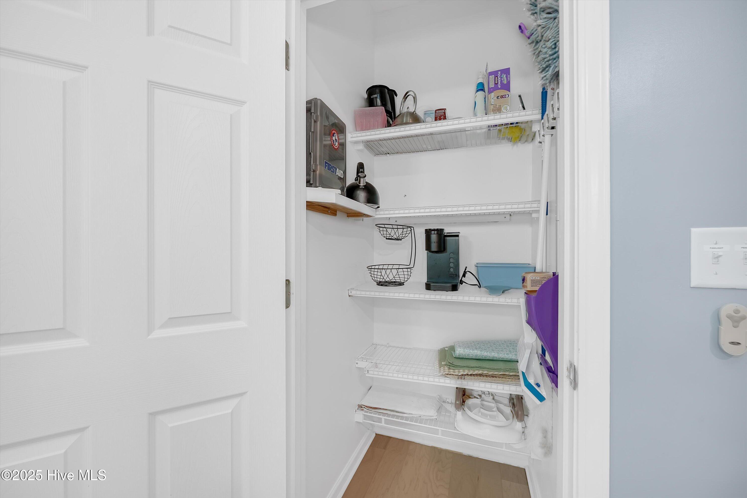 100541336 | Photo 19