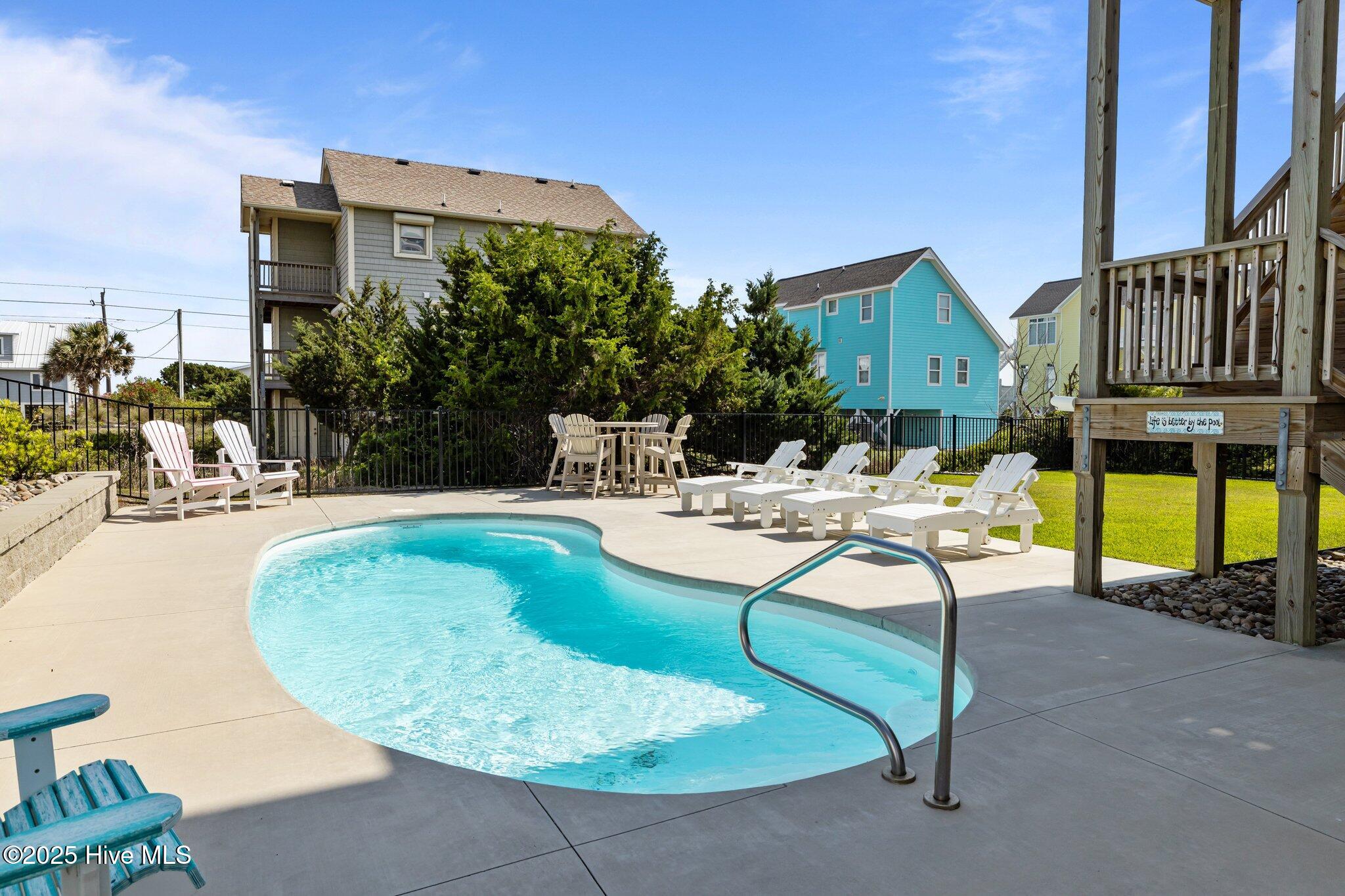 100509194 | Photo 11