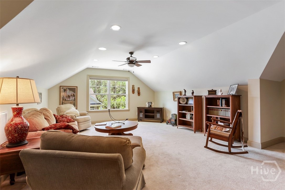 130 Kingfisher Circle
