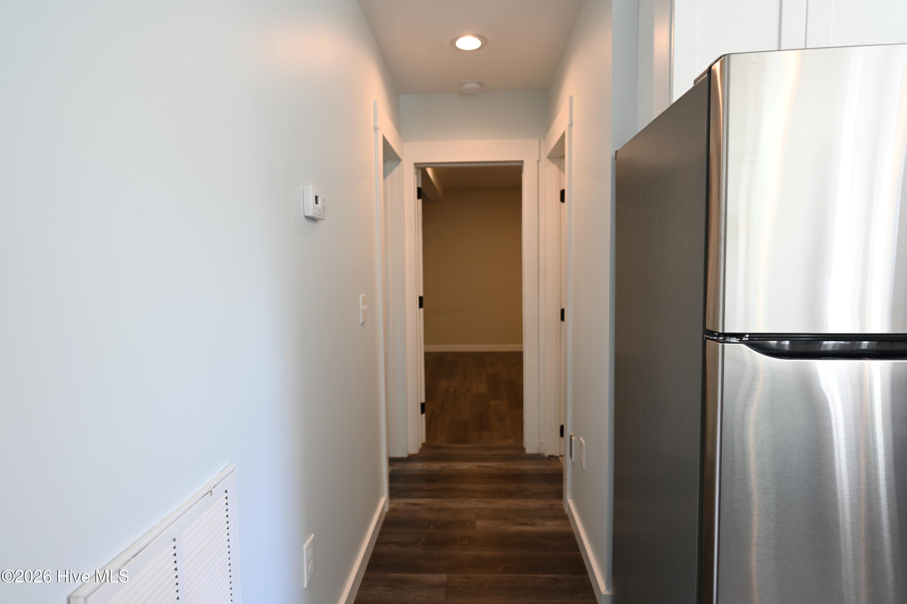 100570662 | Photo 43