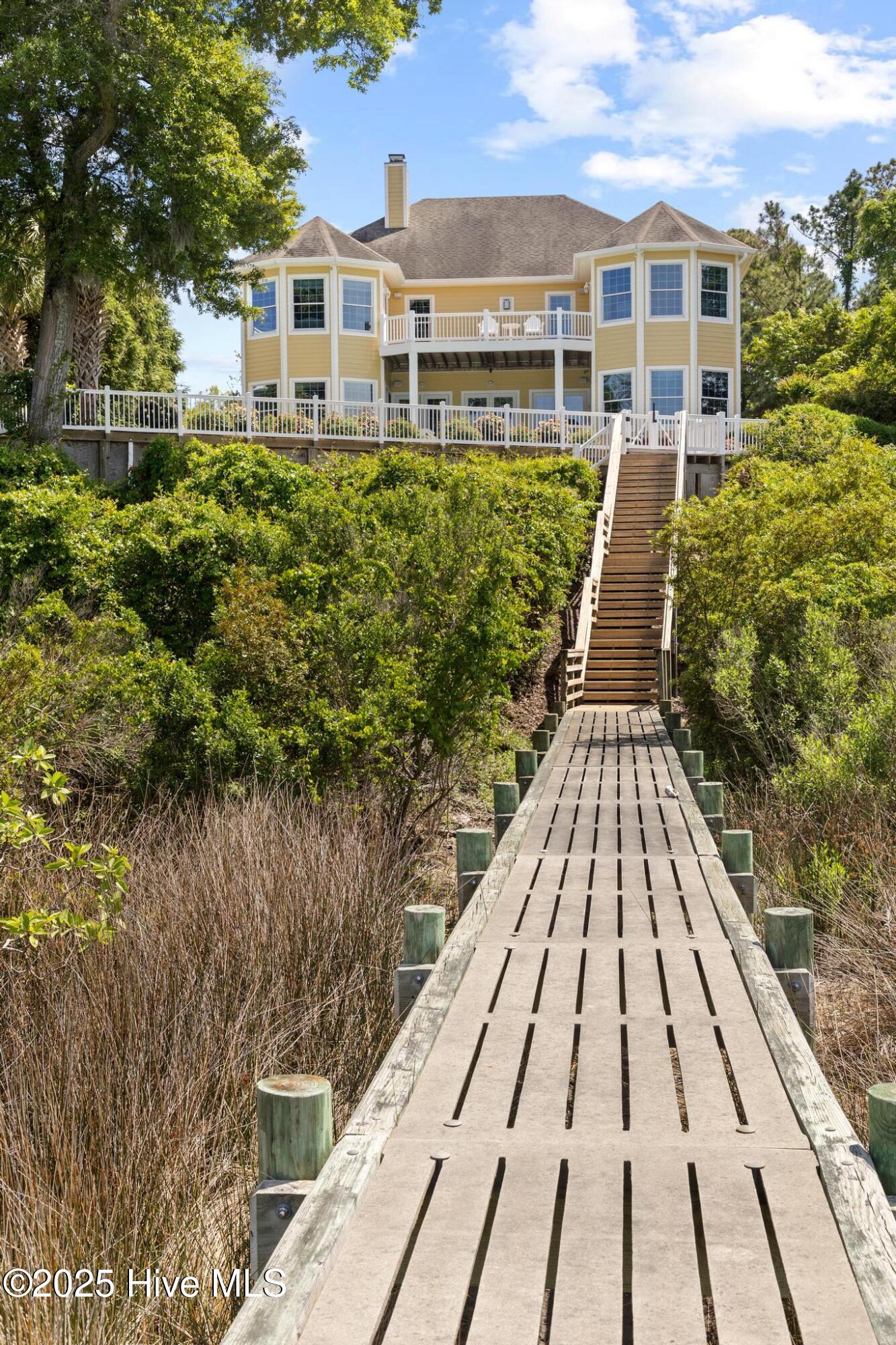 100567588 | Photo 53