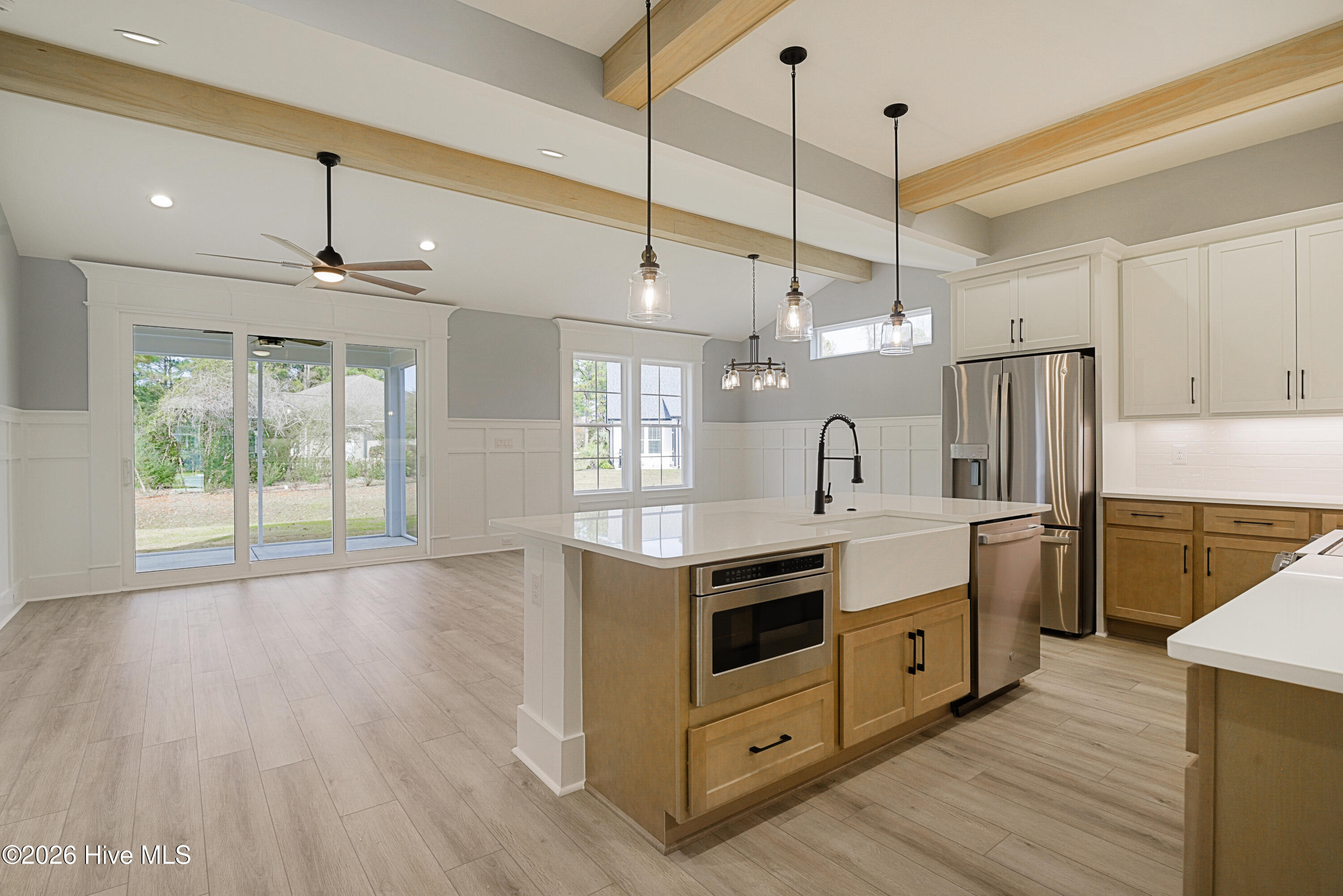 100547114 | Photo 17