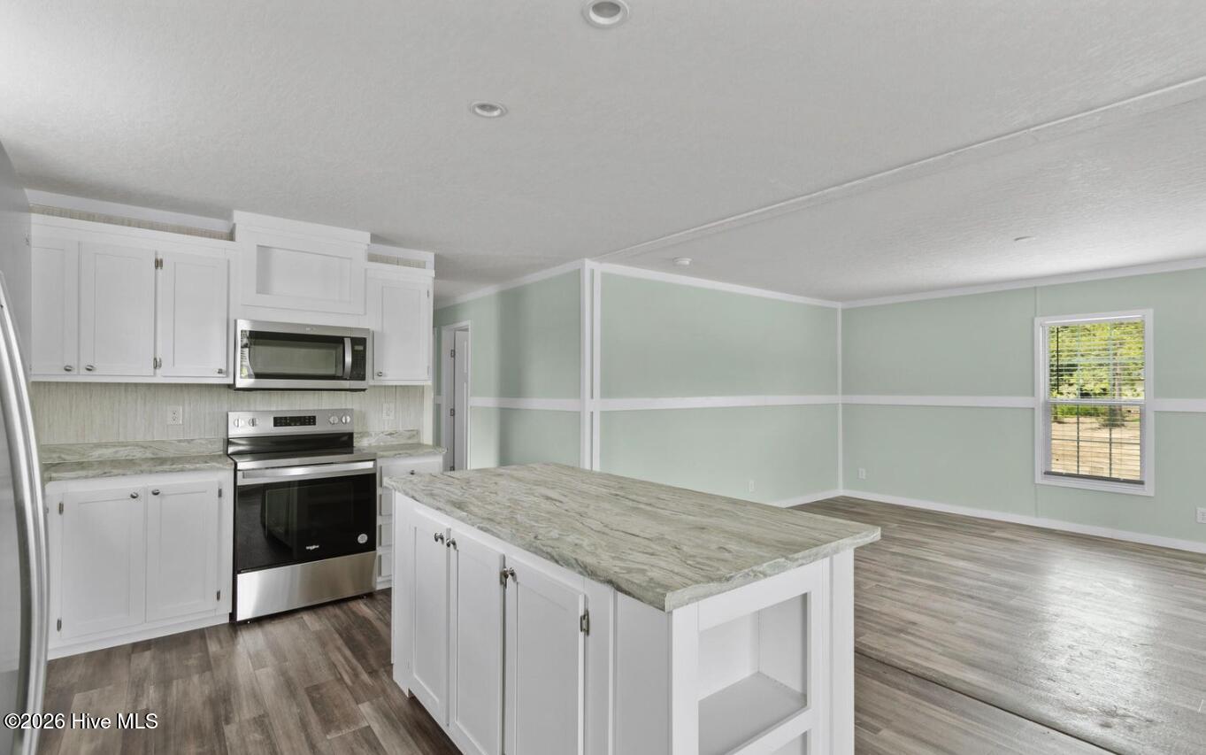 100550679 | Photo 13