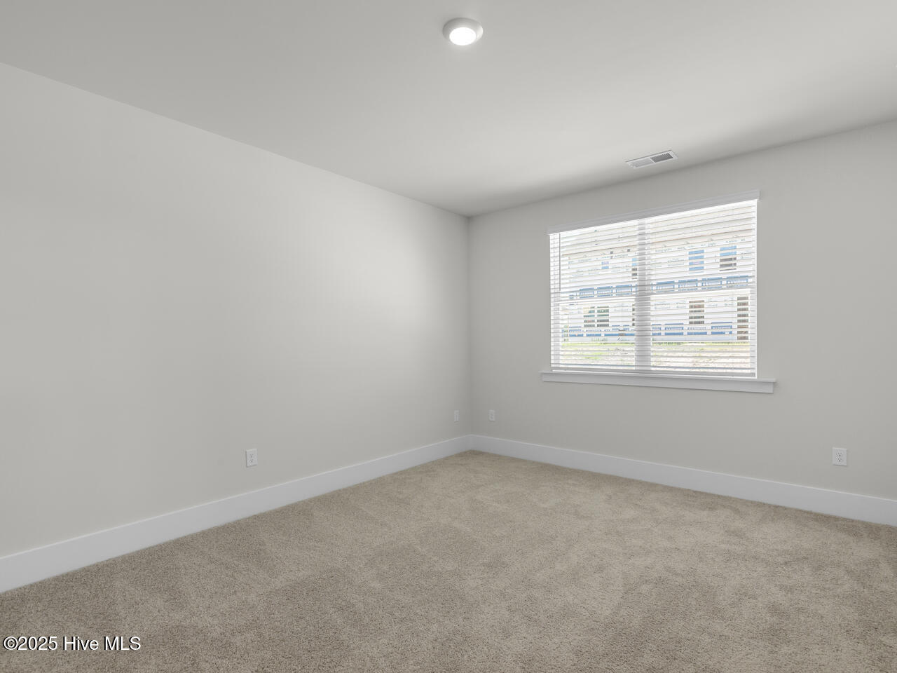 259 Surfside Landing Boulevard Lot 121, Hubert, NC 28539 – photo 18: SurfsideLanding2186mbrDRHL33A8-016-012-1