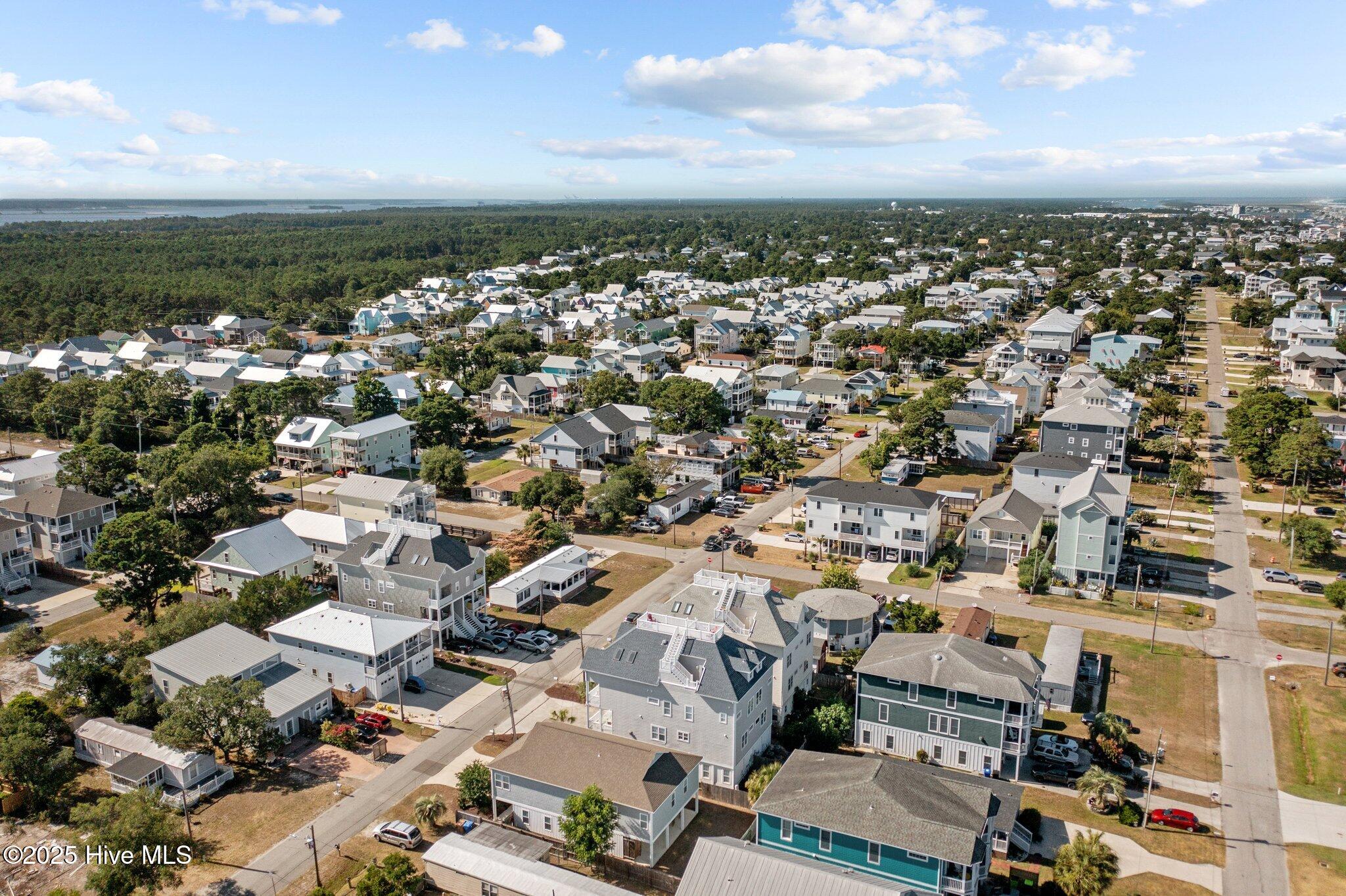 100547030 | Photo 75