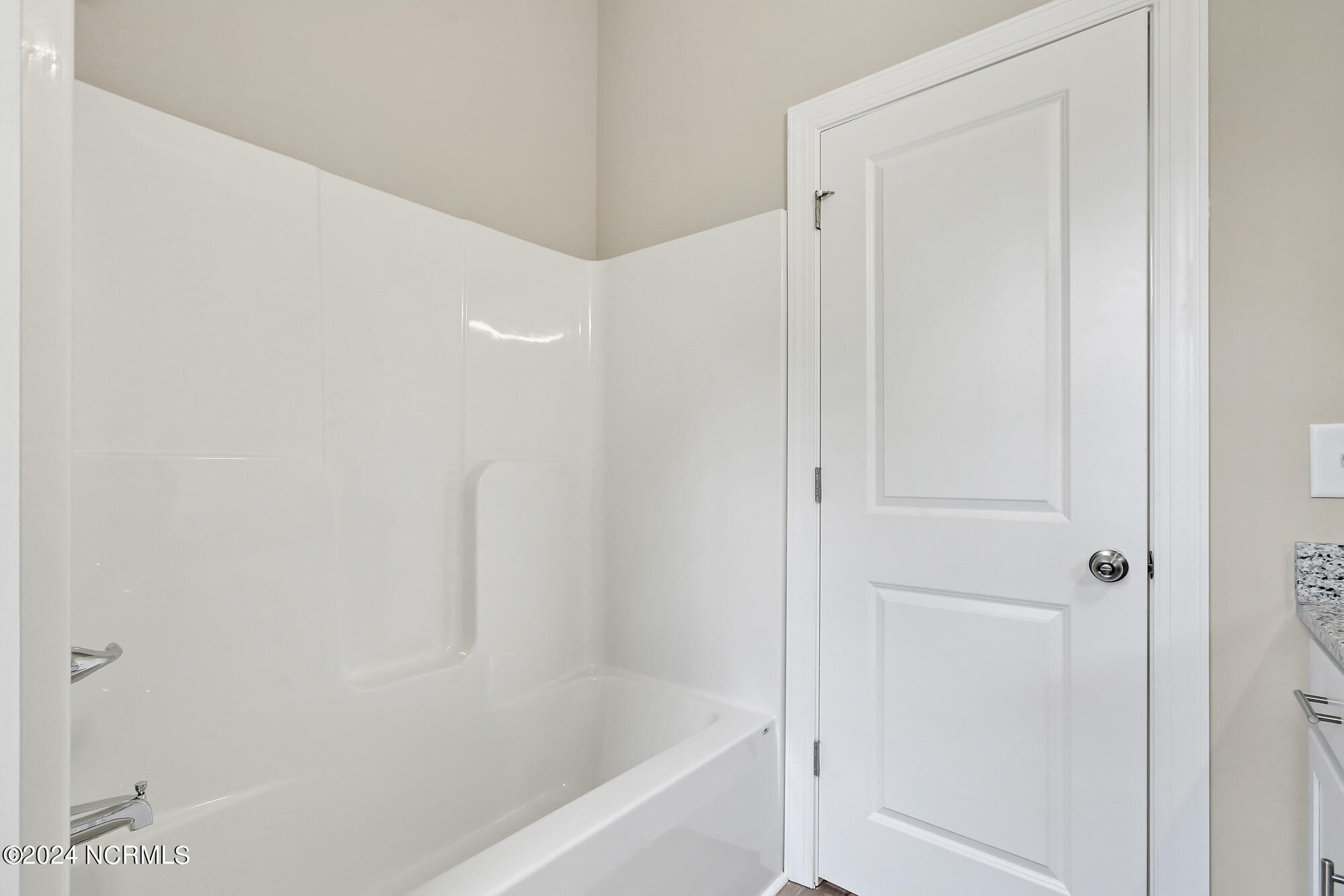 100471583 | Photo 33