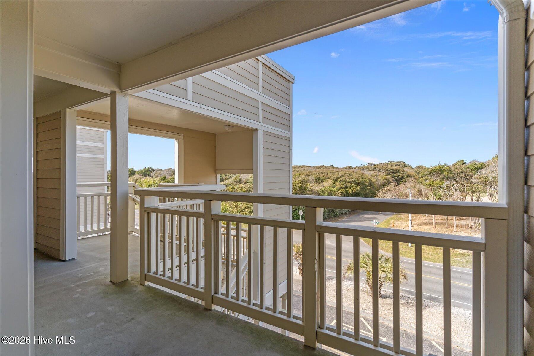 100564383 | Photo 14