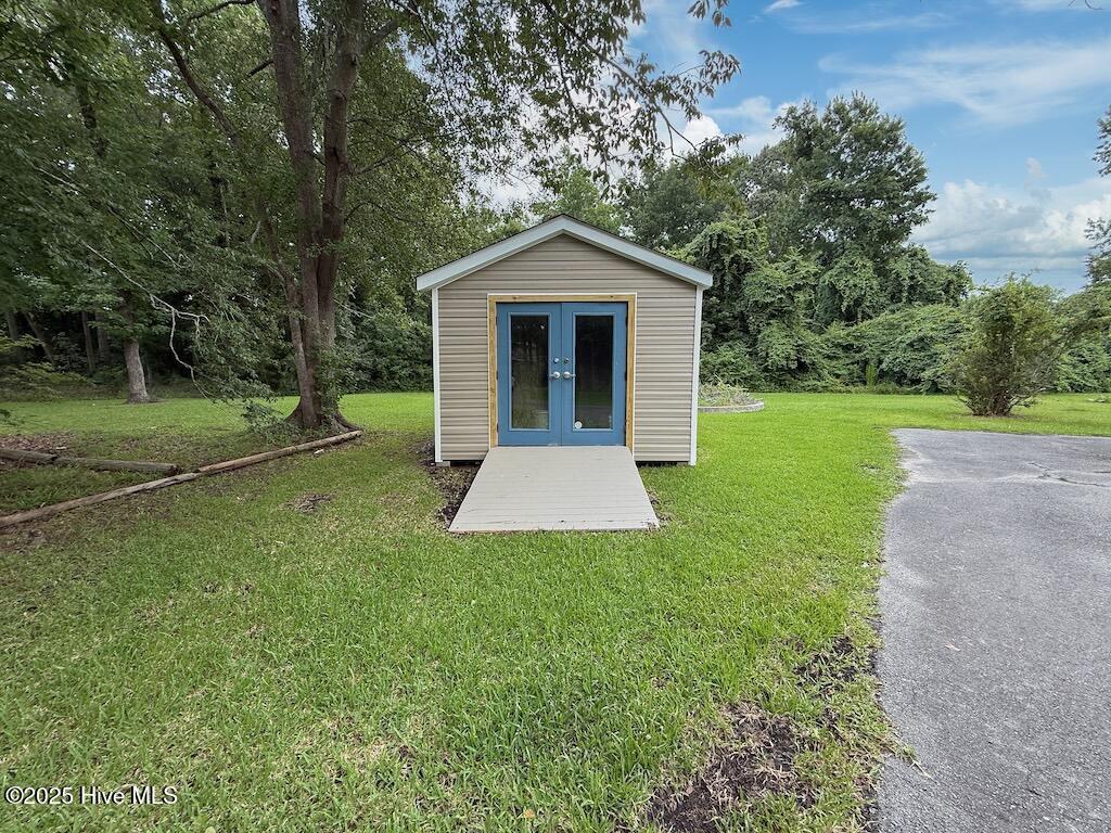 100519170 | Photo 43