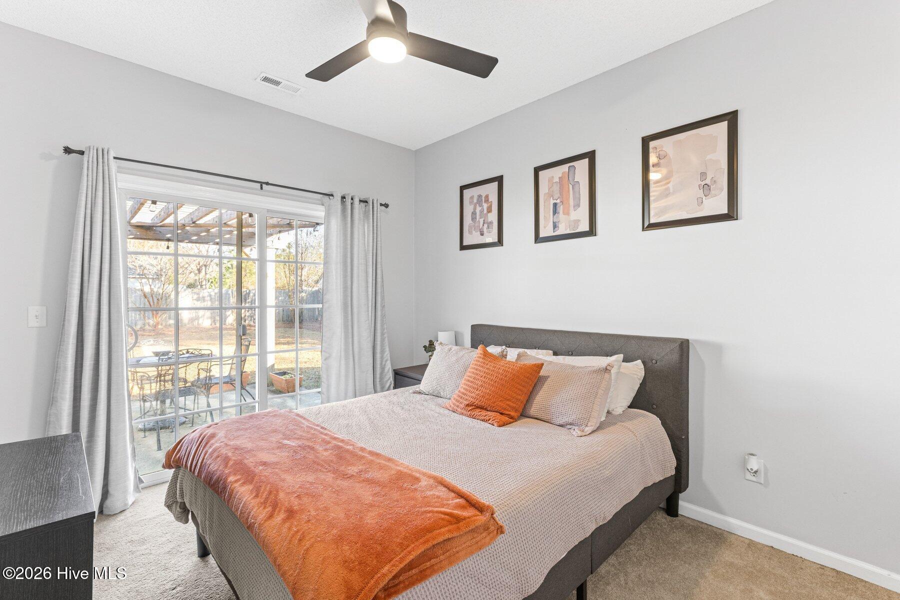 100548384 | Photo 22