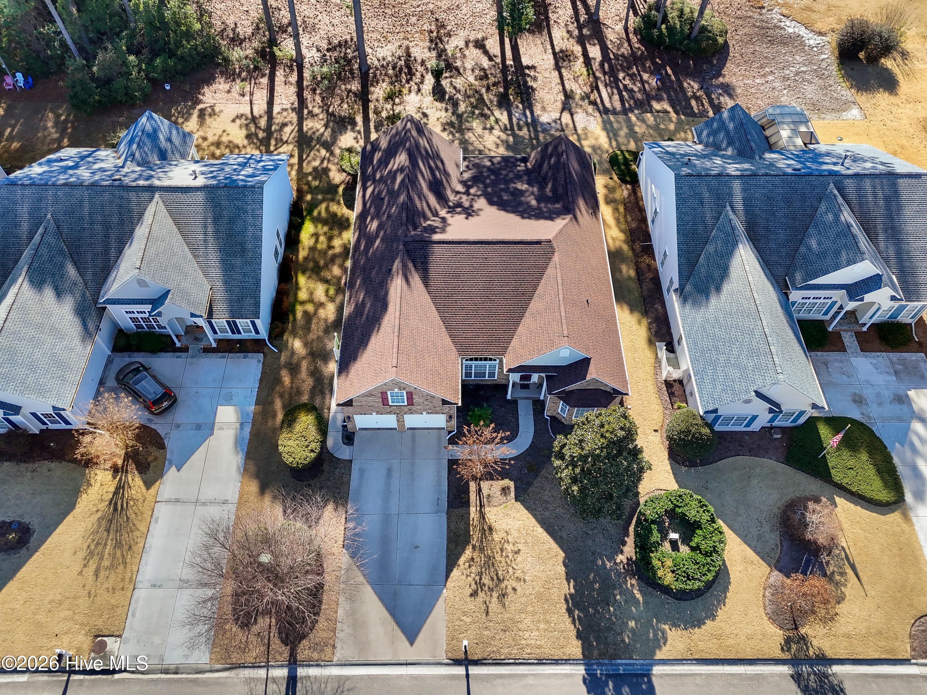 100549811 | Photo 49