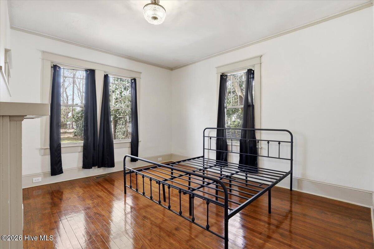 26-105 Jackson St-26