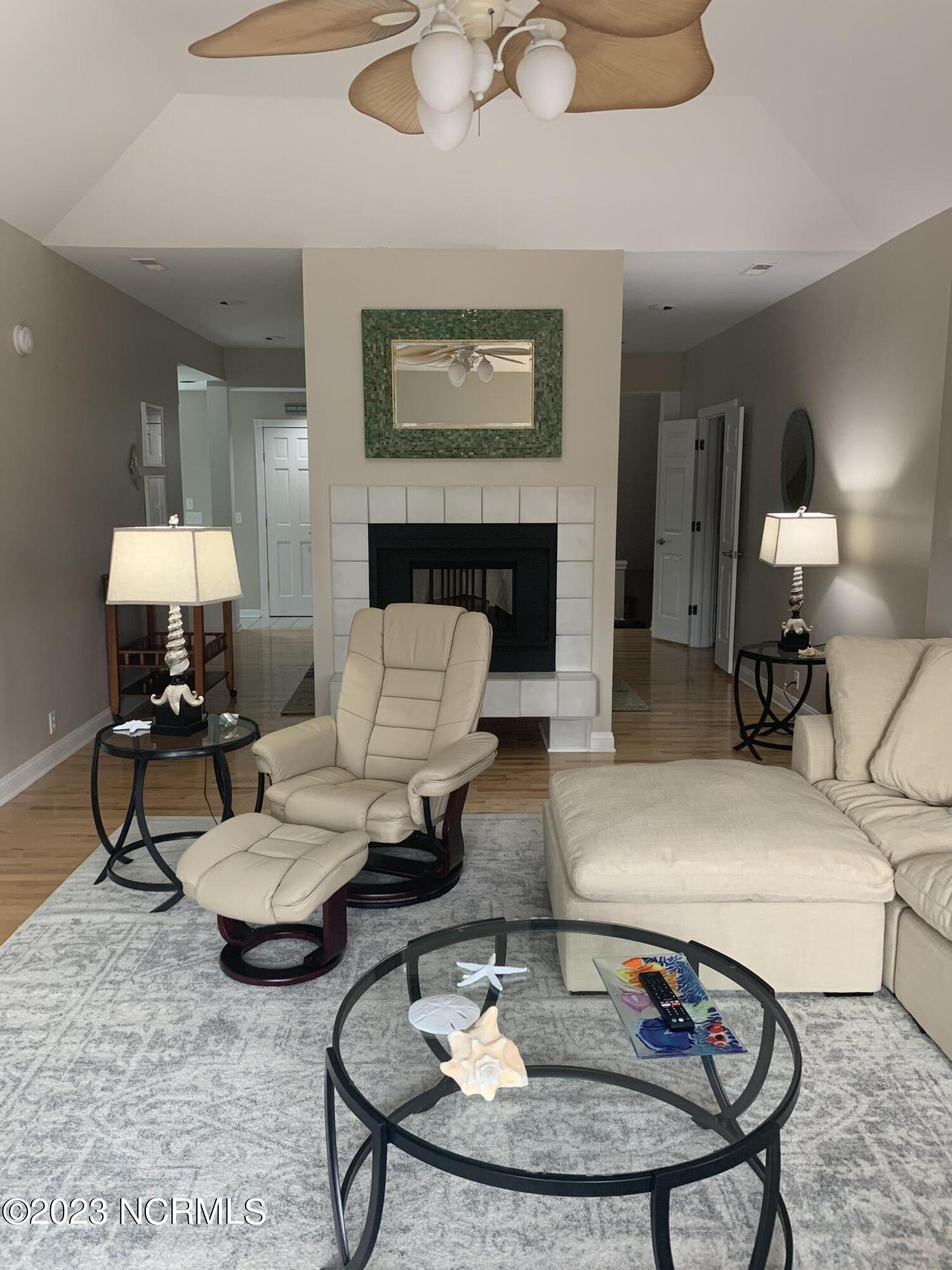 100528794 | Photo 59