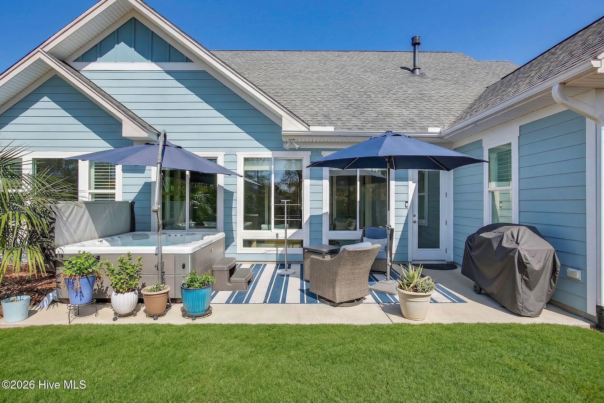 100554107 | Photo 55