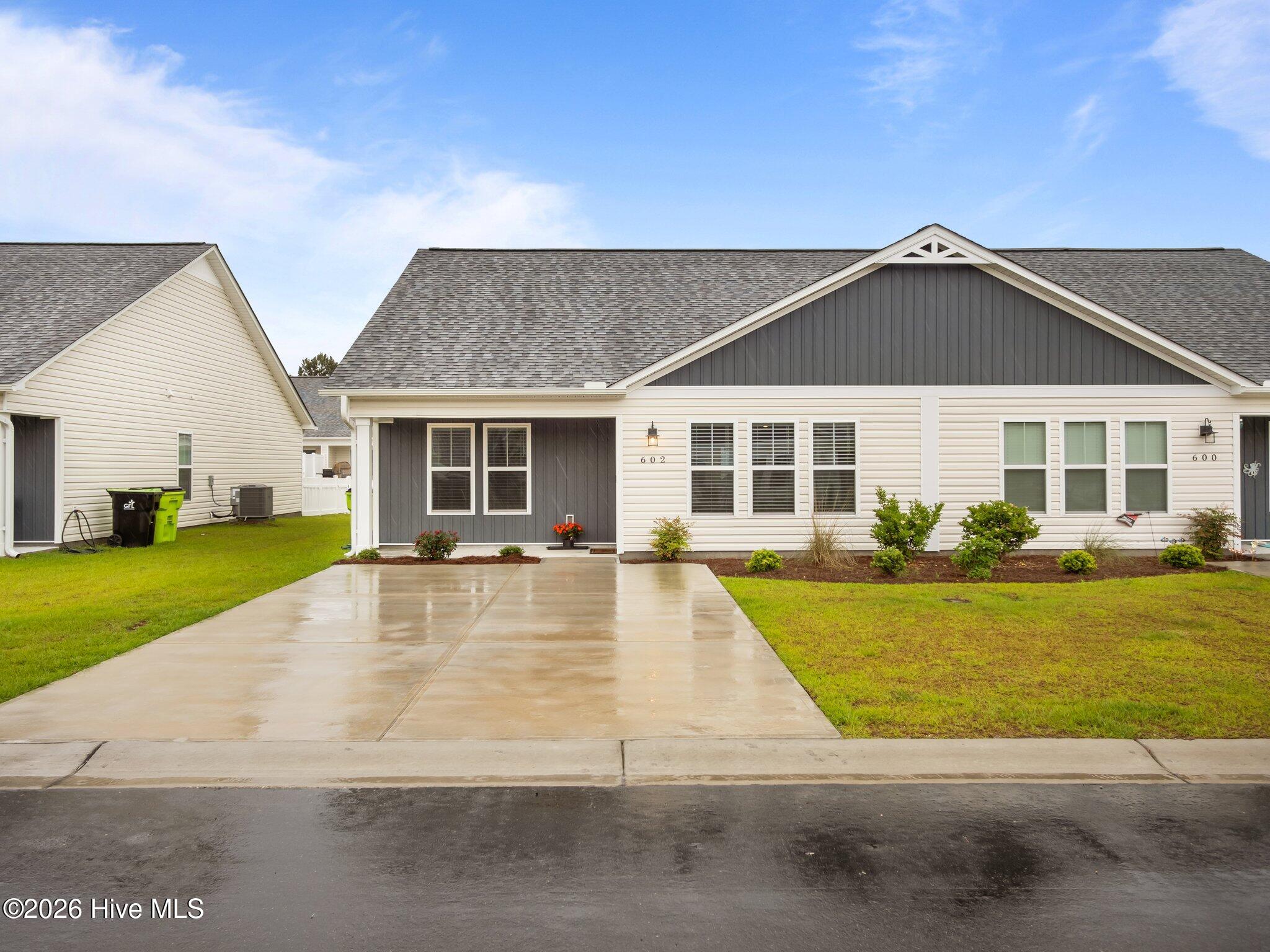 602 Villa Cove,Newport