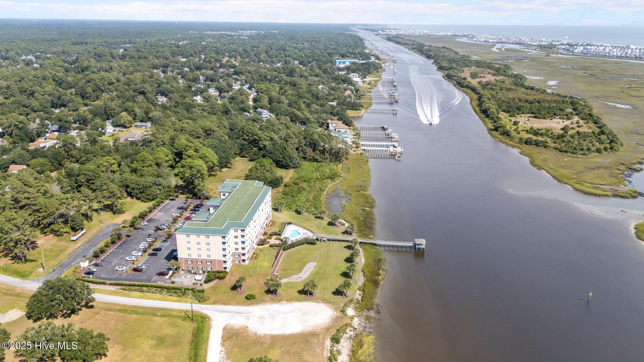 100532538 | Photo 48