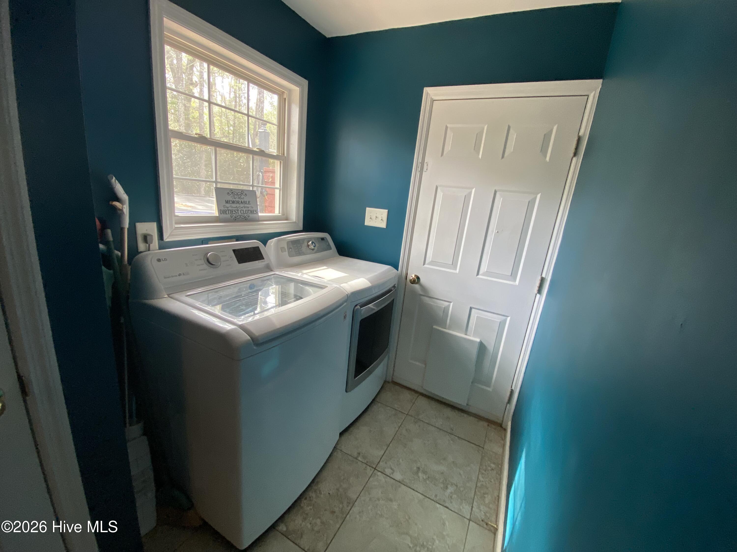 100555629 | Photo 17