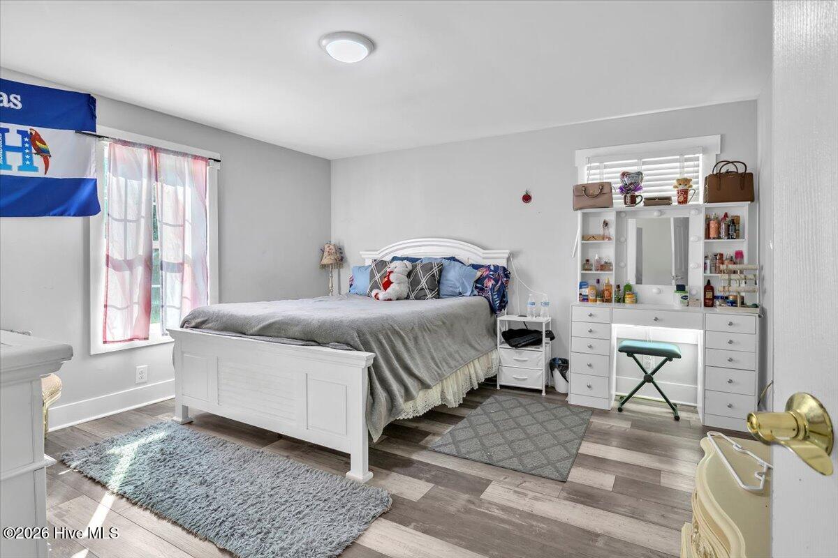 100548793 | Photo 22