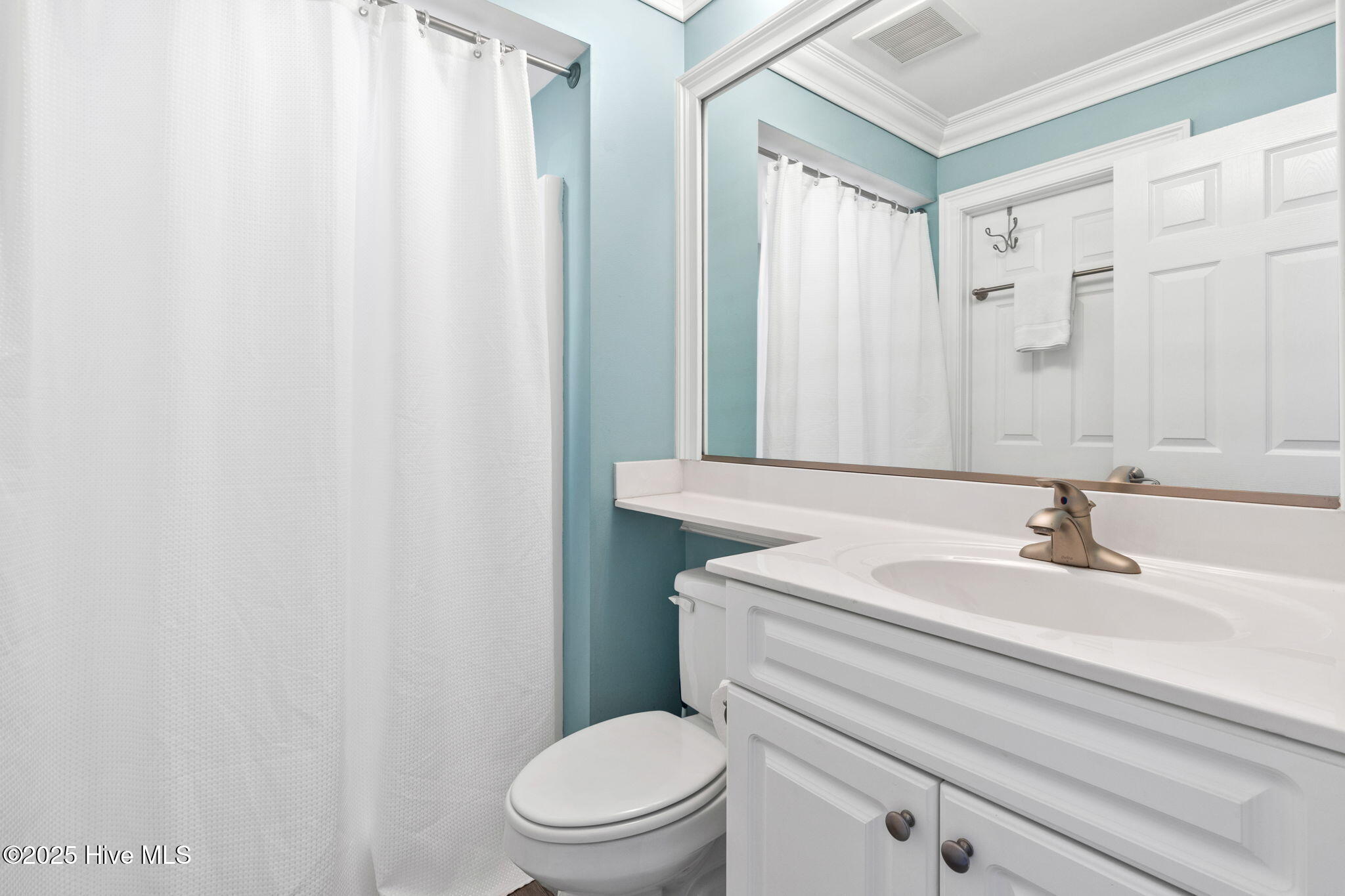 100535971 | Photo 38