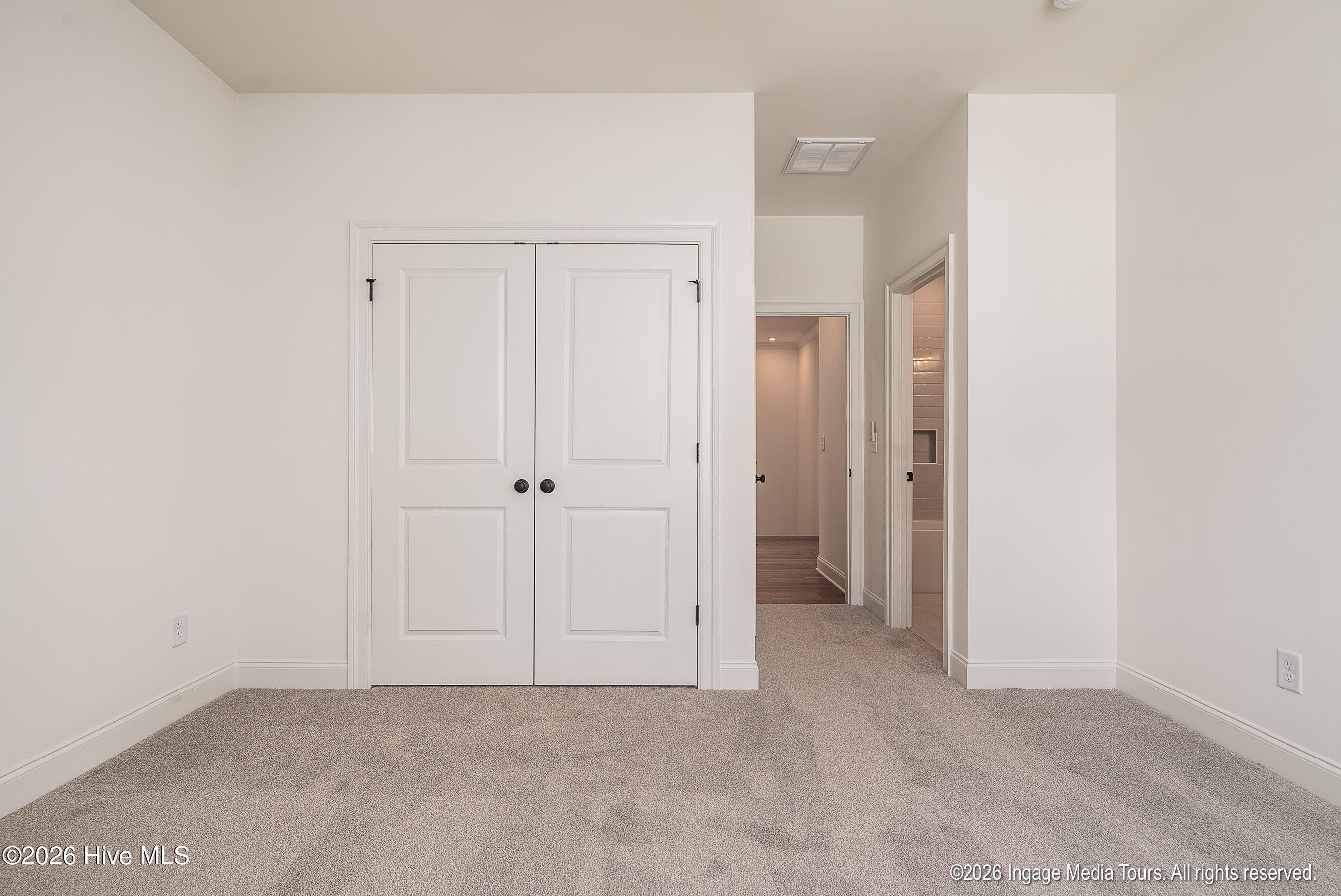 20260401 MLS F_Langley 200 Pine Tree Poi