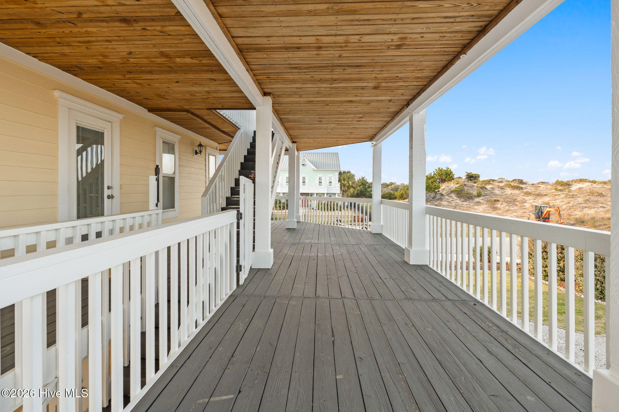 100561633 | Photo 49