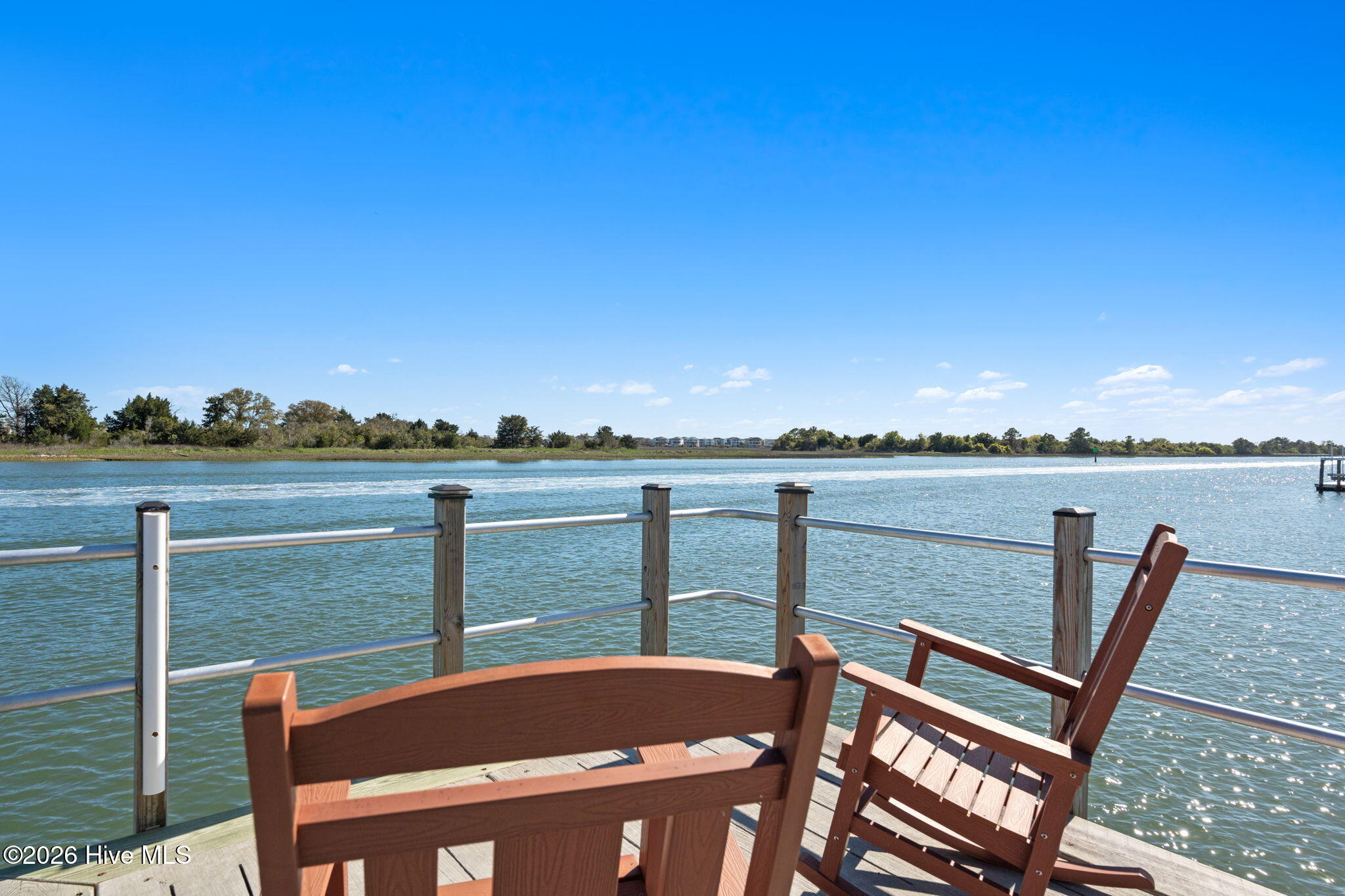 100567853 | Photo 45