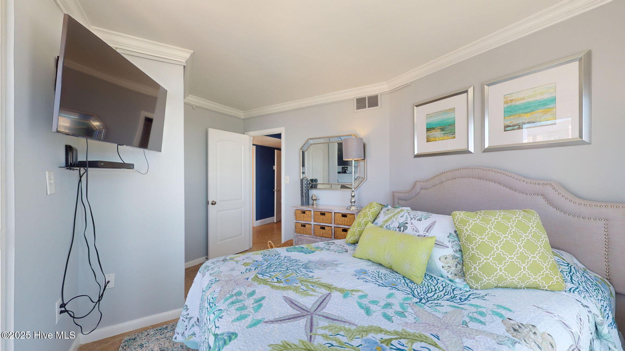 100525315 | Photo 37