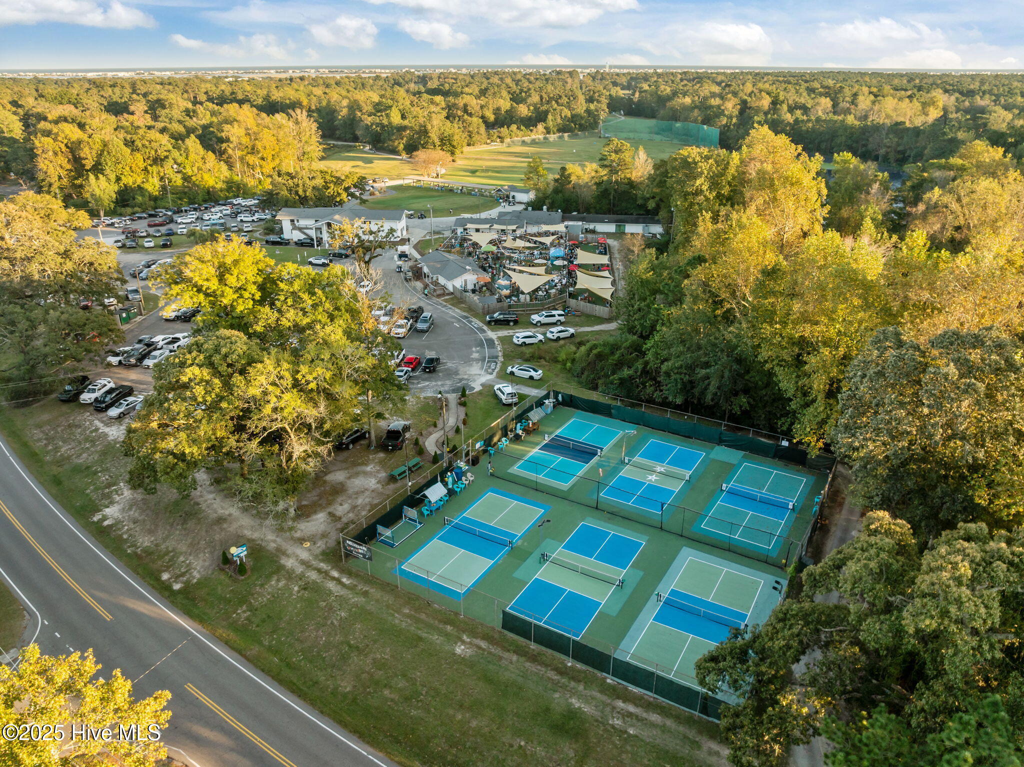 100537179 | Photo 42