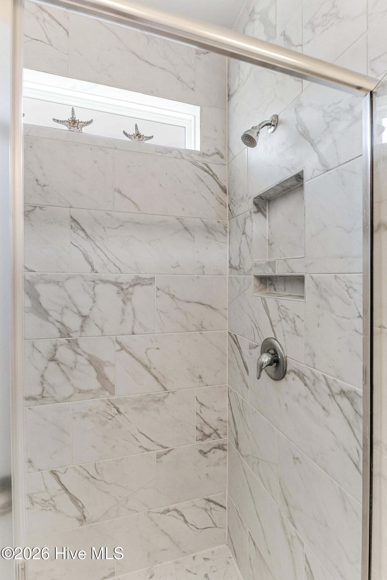 100564699 | Photo 26