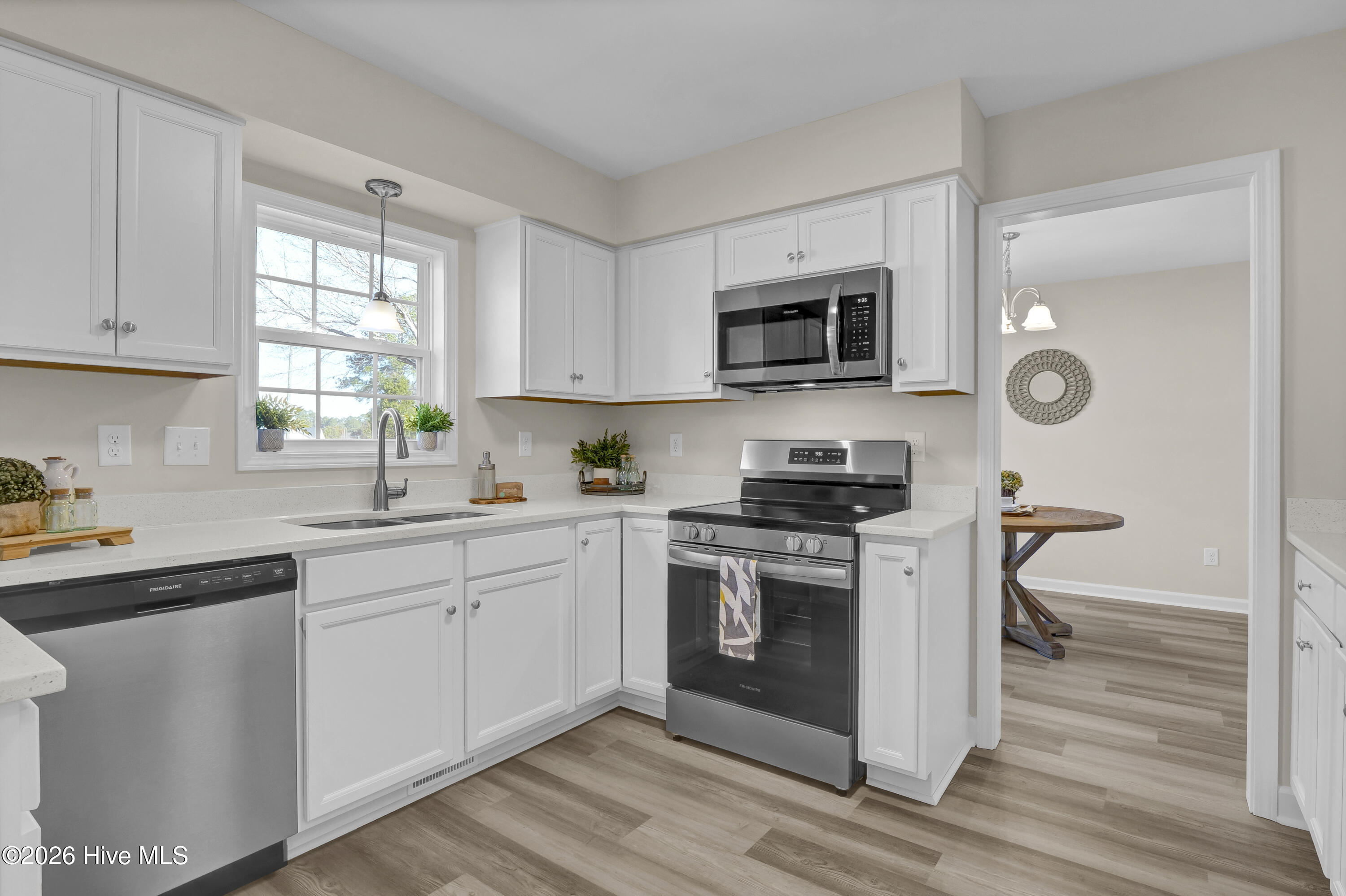 100556678 | Photo 10