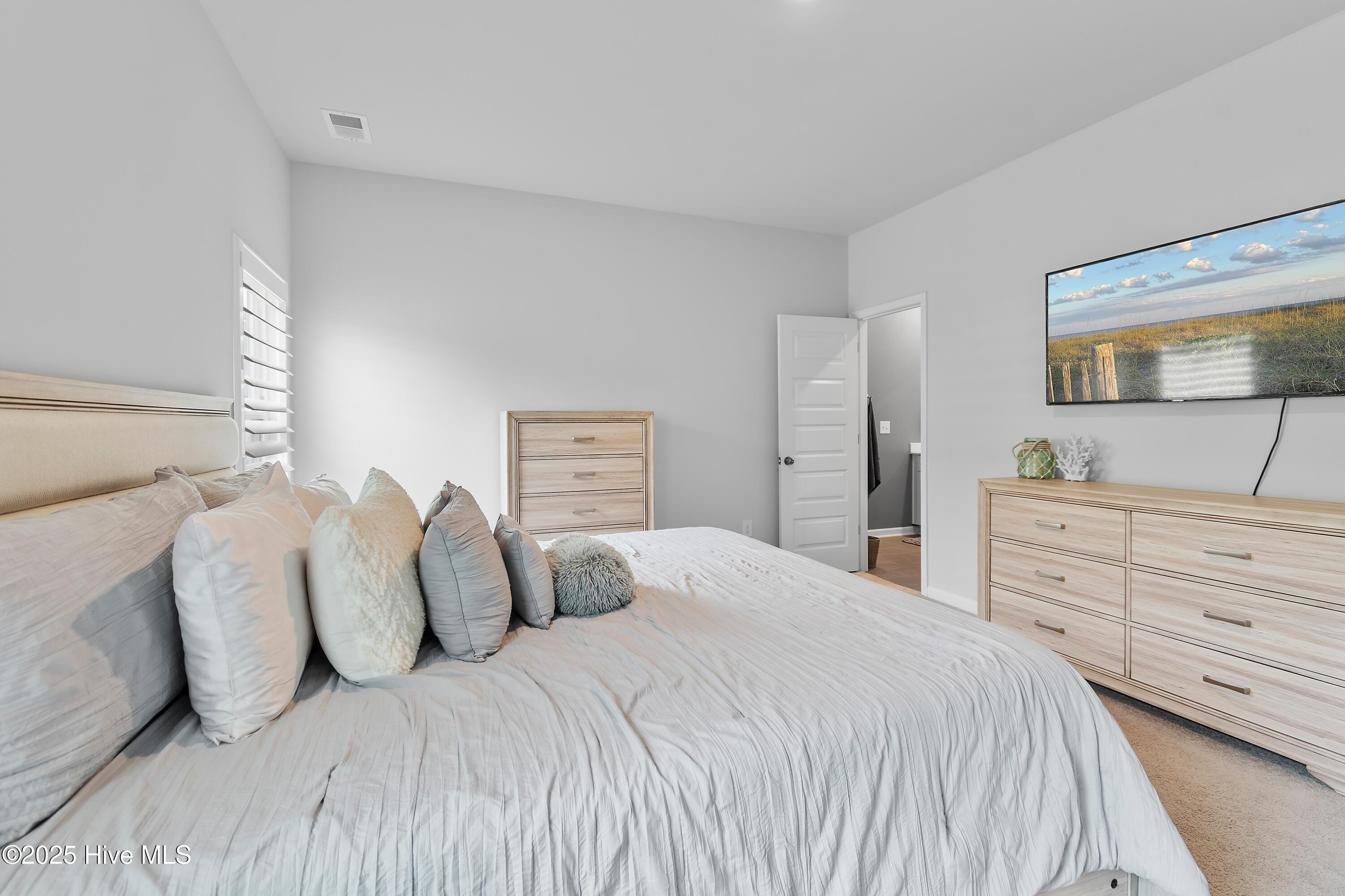 948 Bourne Drive SW, Ocean Isle Beach, NC 28469