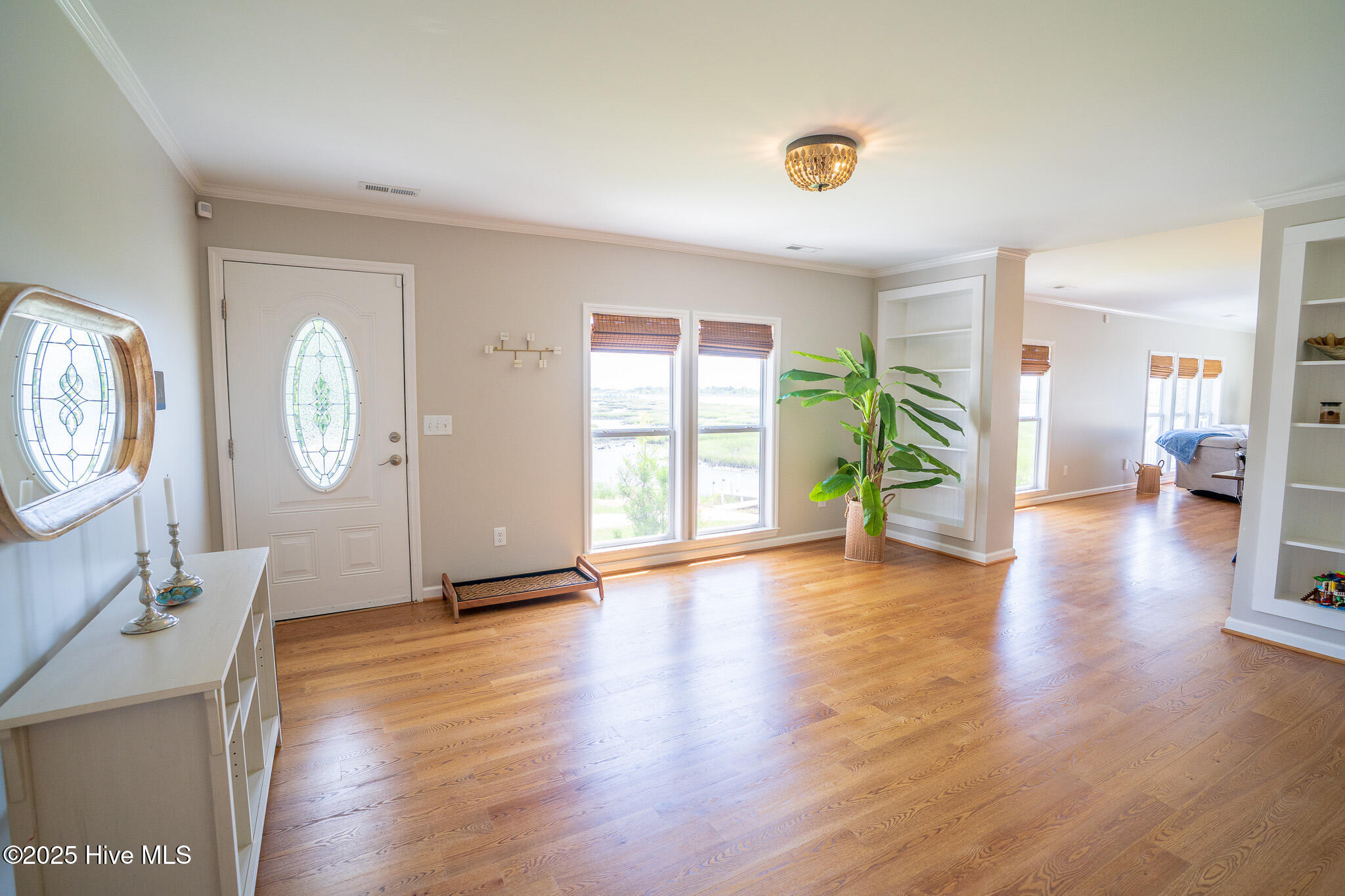 100516311 | Photo 11