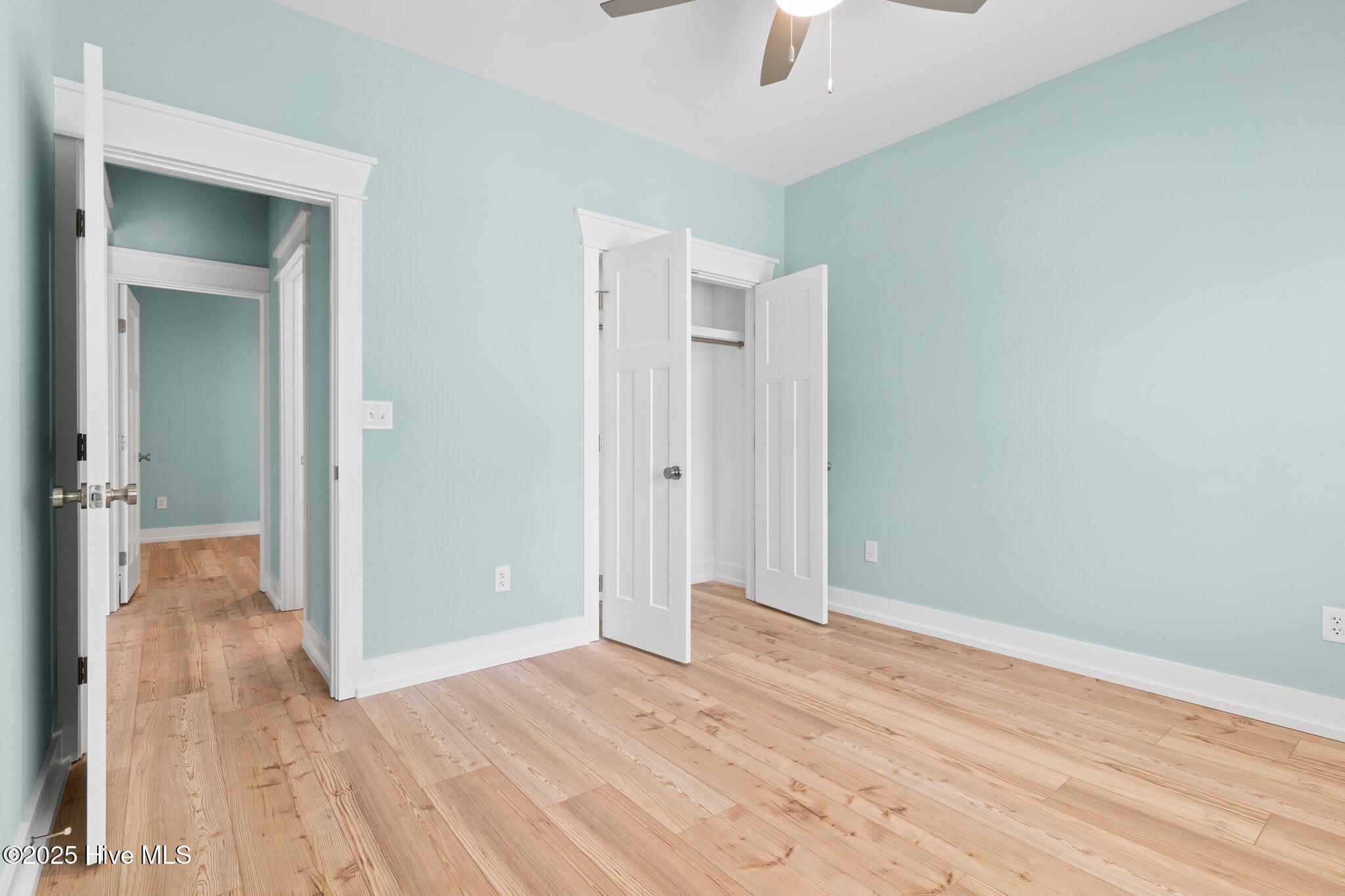 100524435 | Photo 19