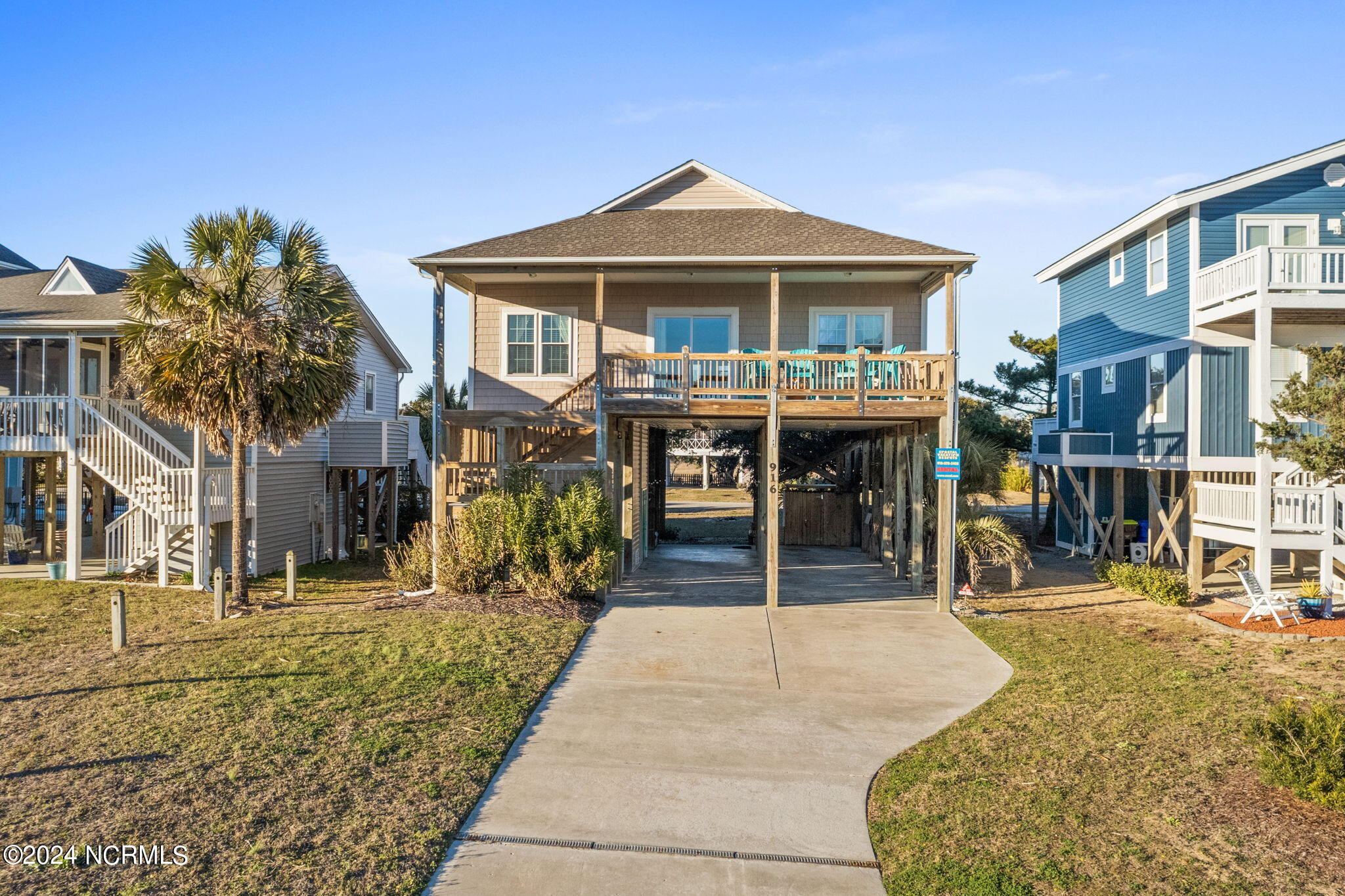 100566939 | Photo 41