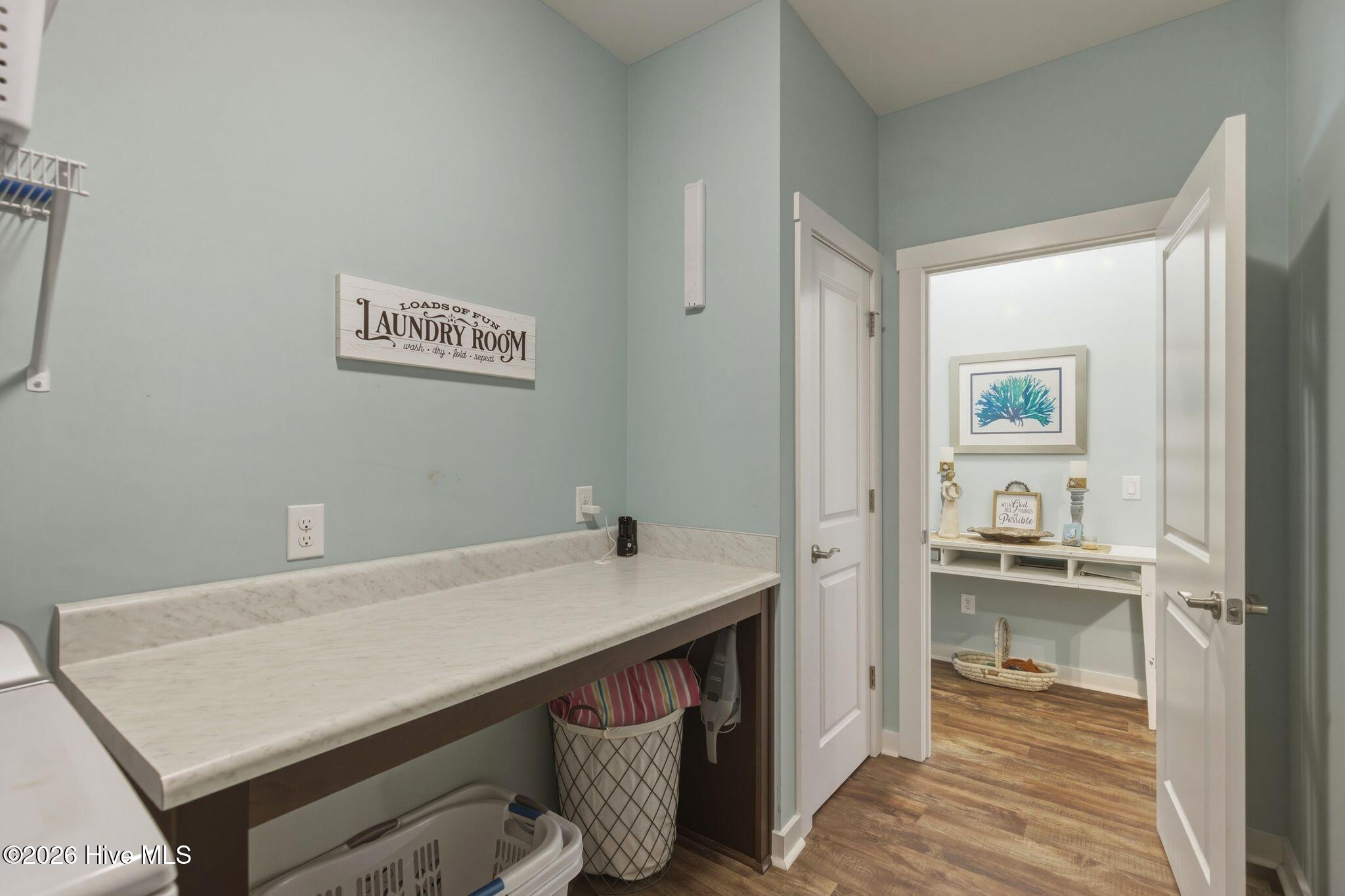 100560702 | Photo 62