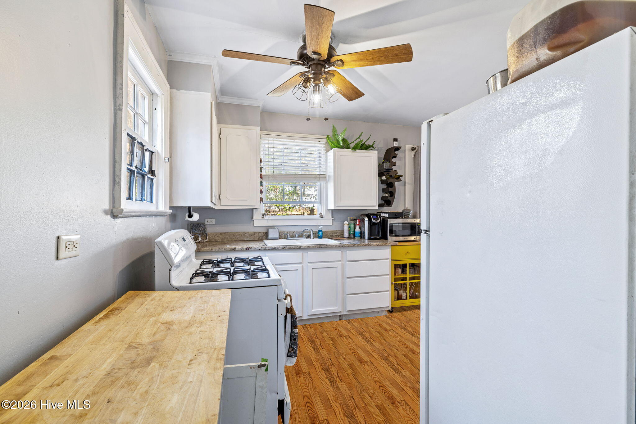 100555429 | Photo 18