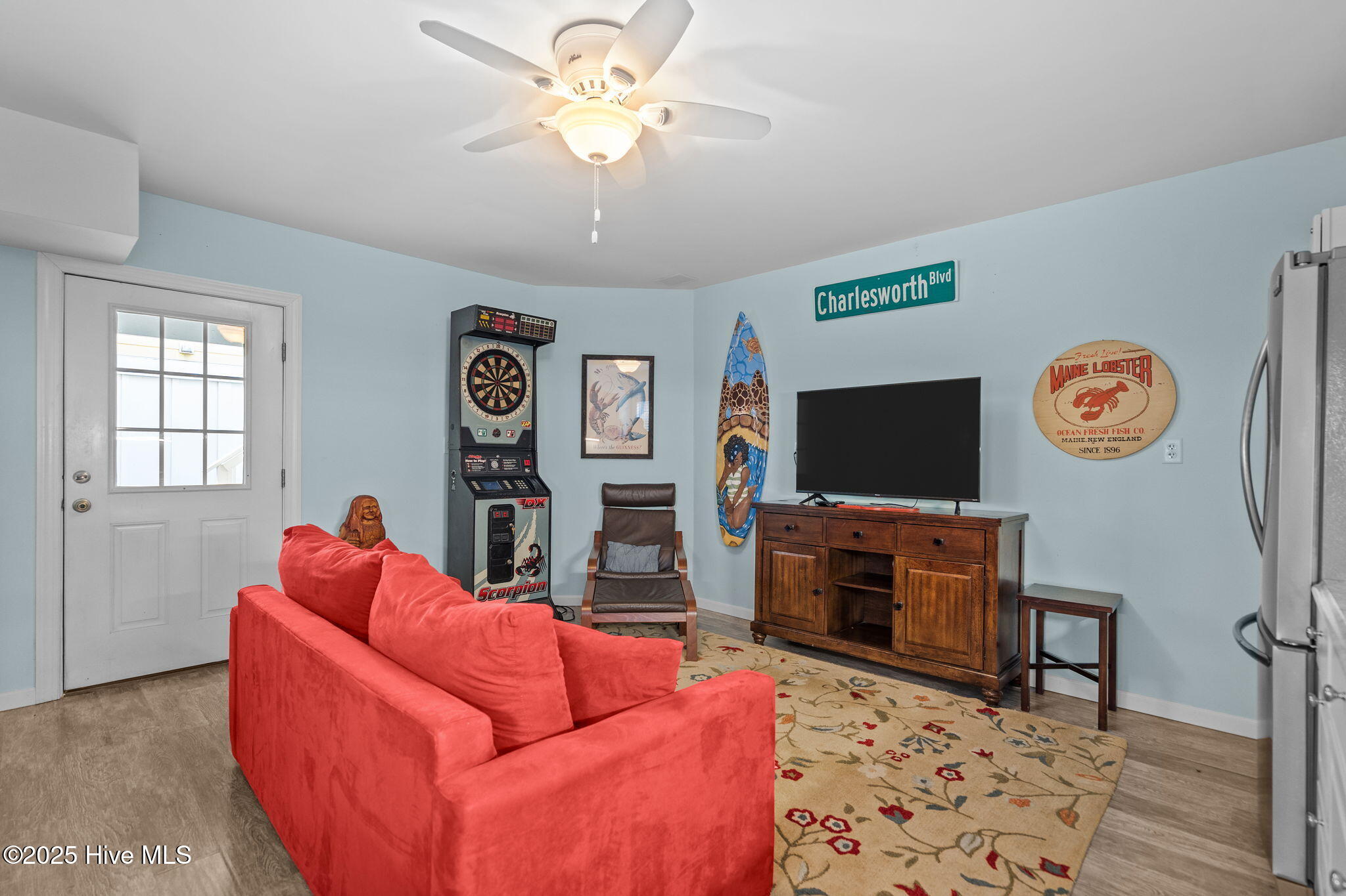 100546584 | Photo 55