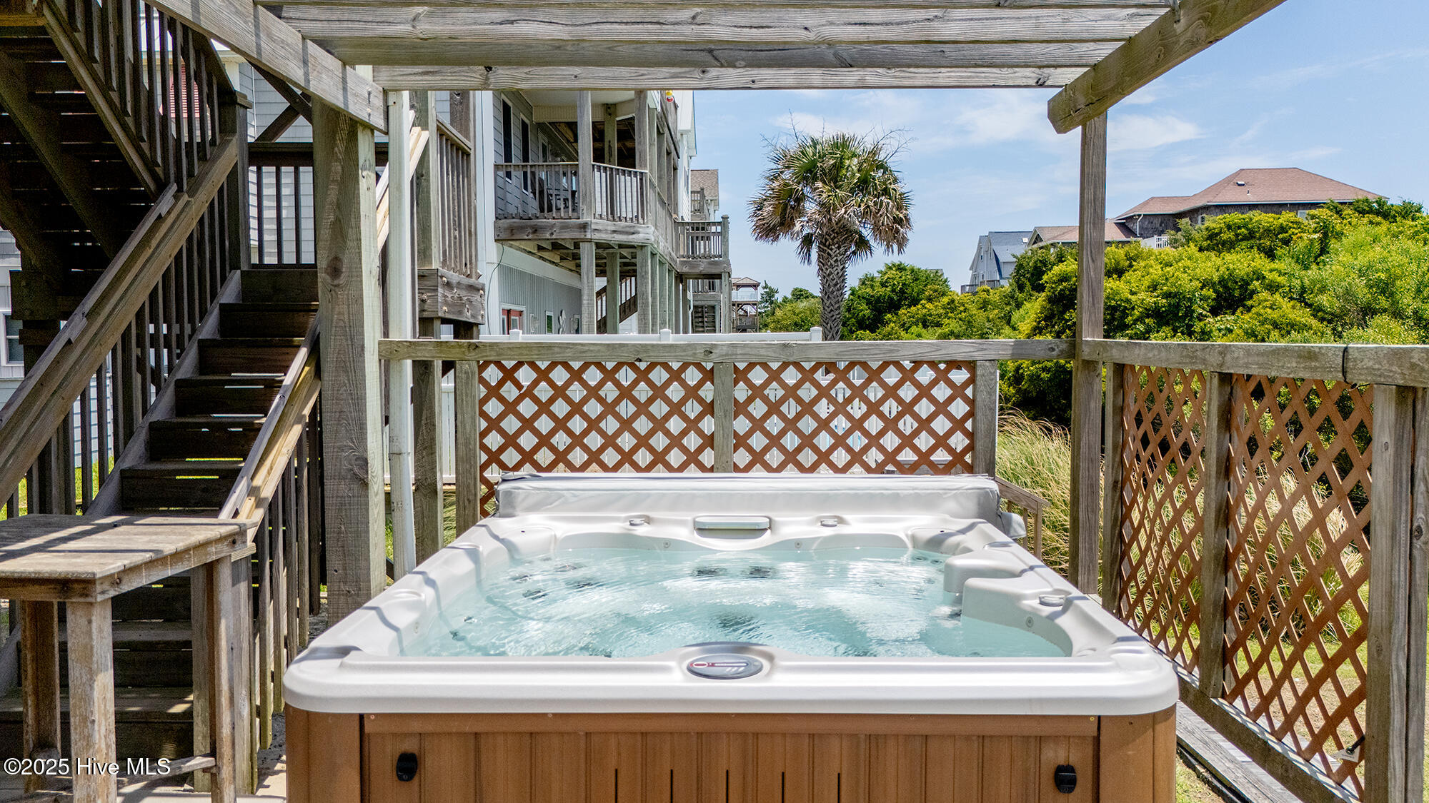 100515956 | Photo 21