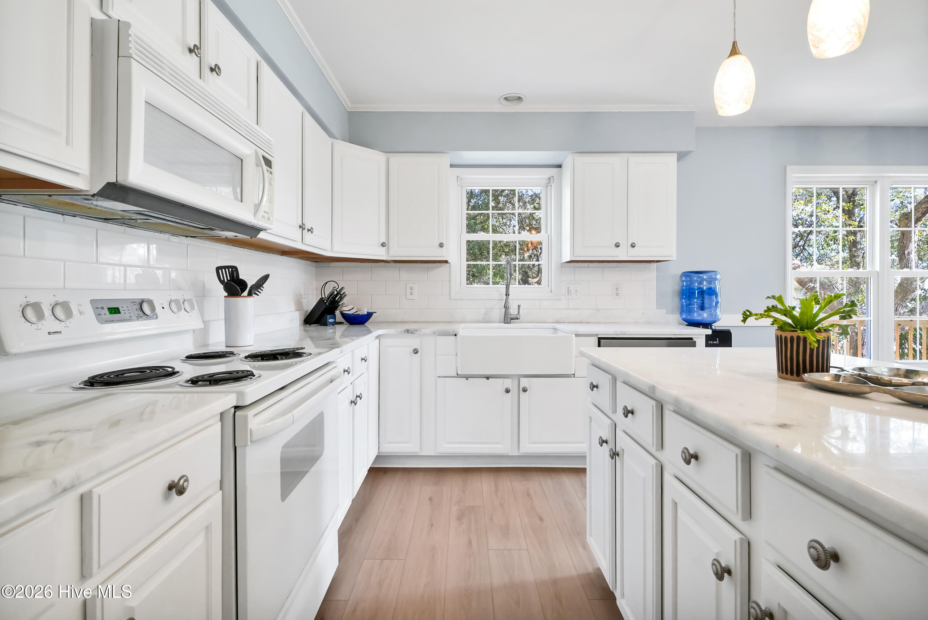 100550810 | Photo 12