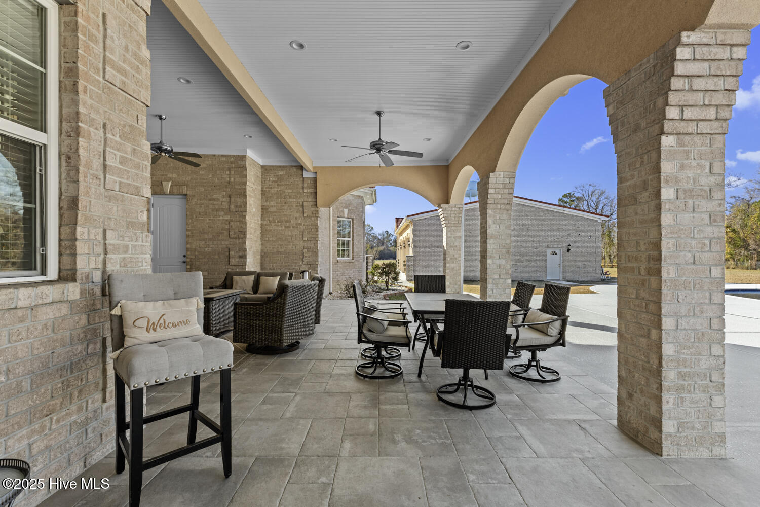 100546022 | Photo 67