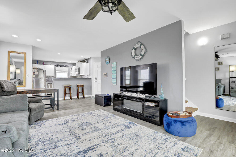 100543816 | Photo 12