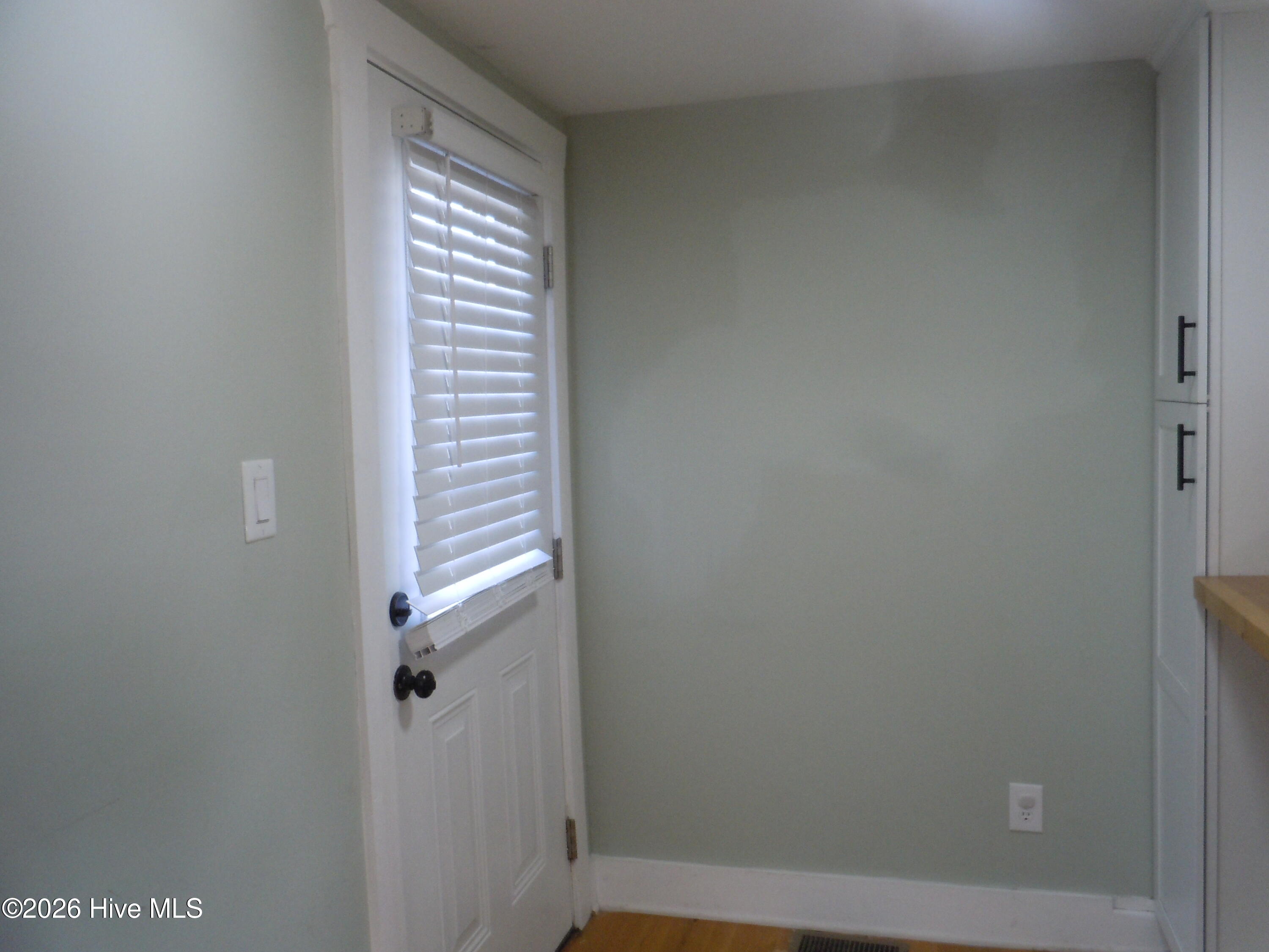 100553608 | Photo 31