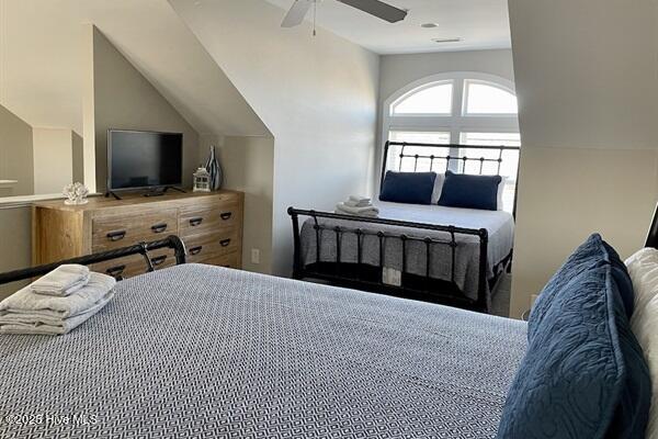 100546562 | Photo 38