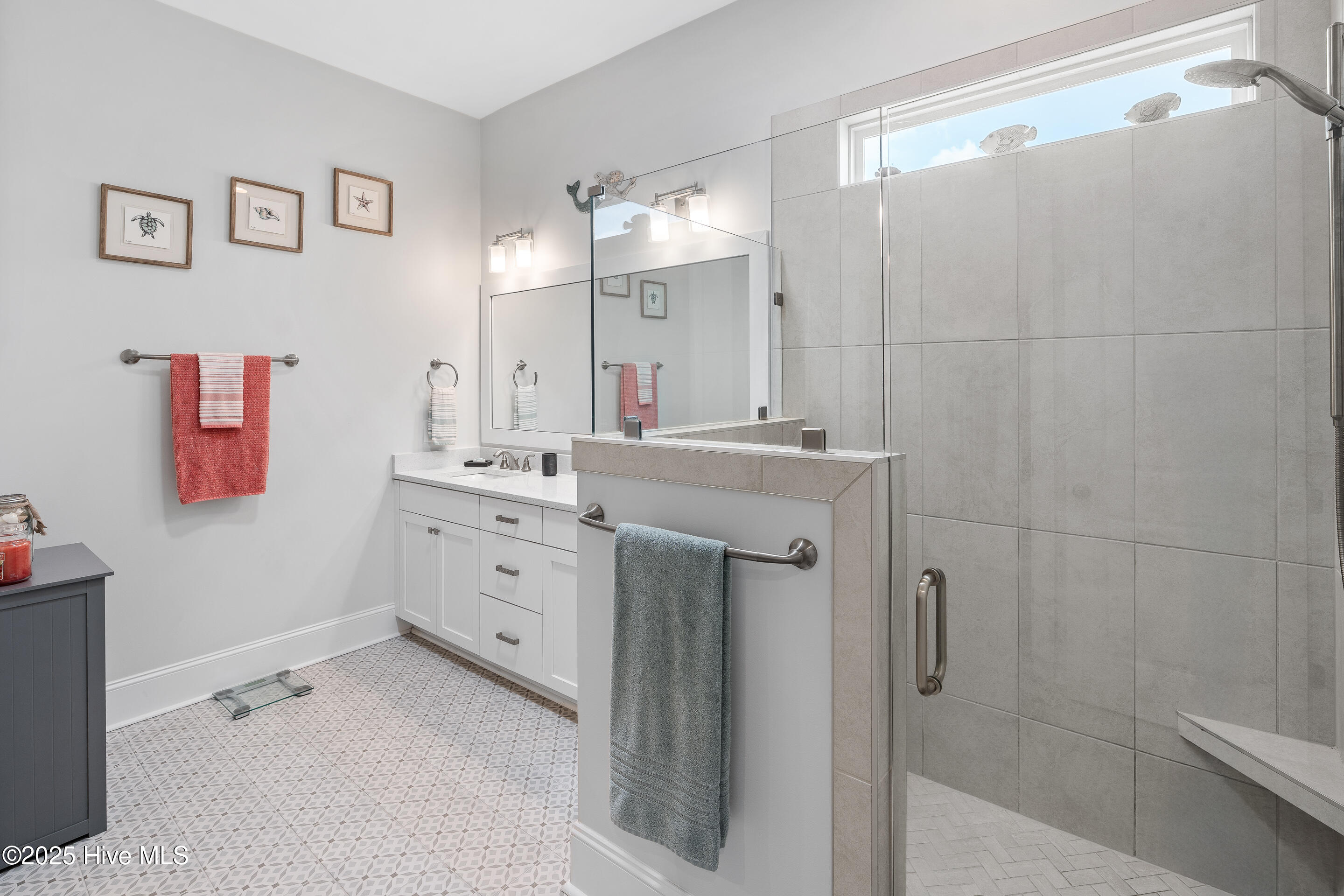 100526506 | Photo 14