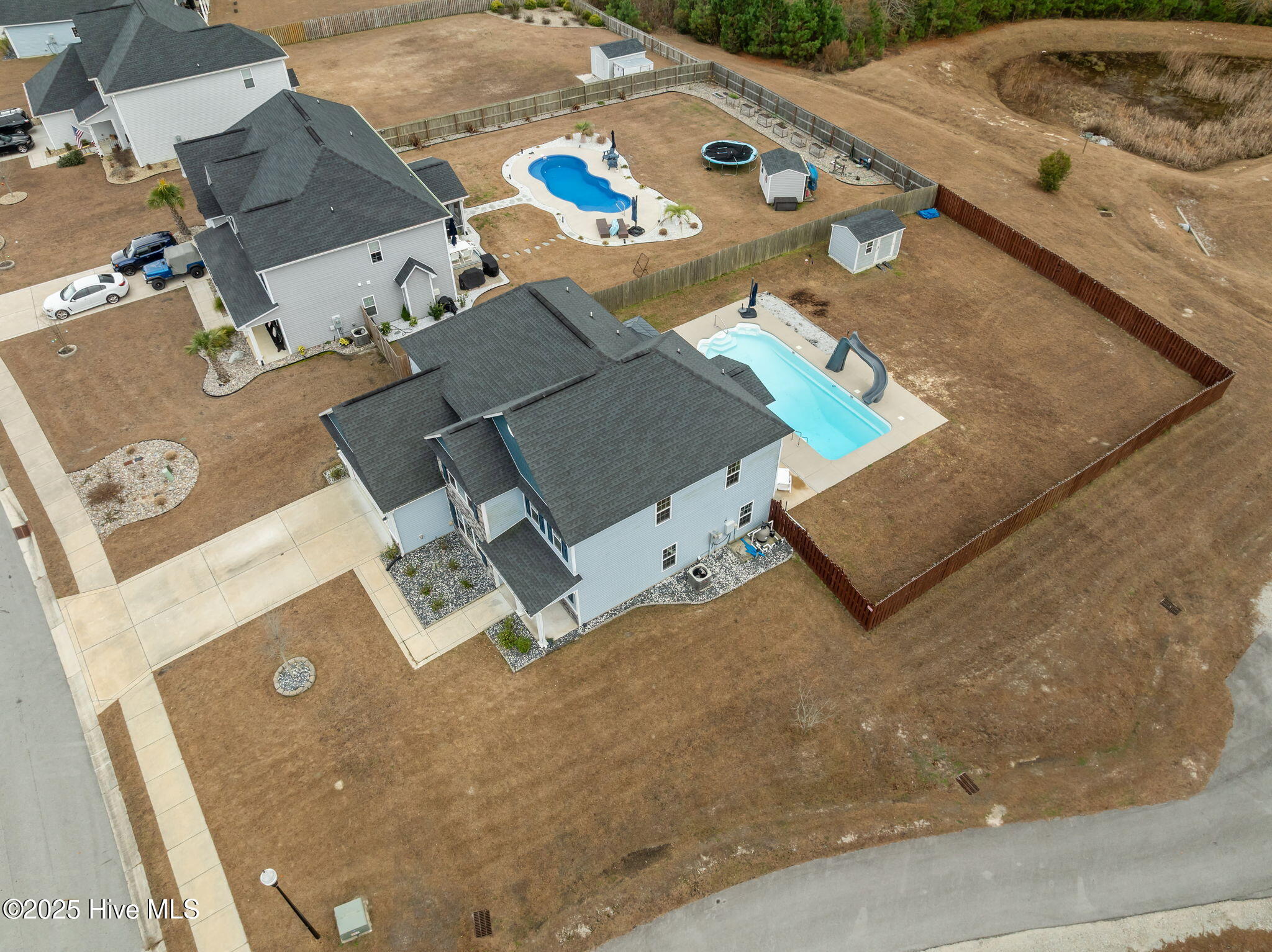 100546681 | Photo 57