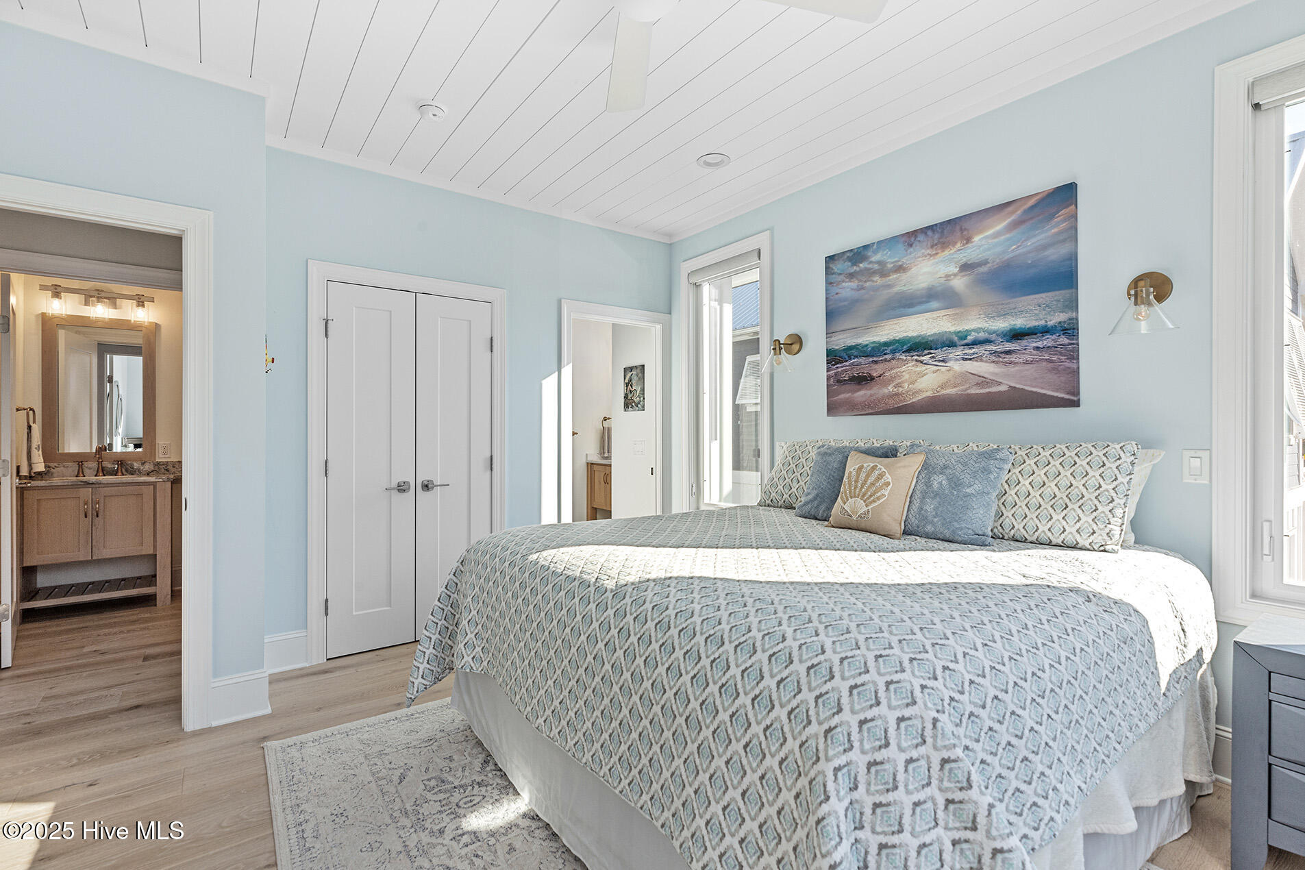 100540813 | Photo 39