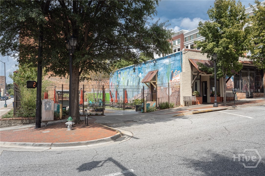 235 Pearl Street