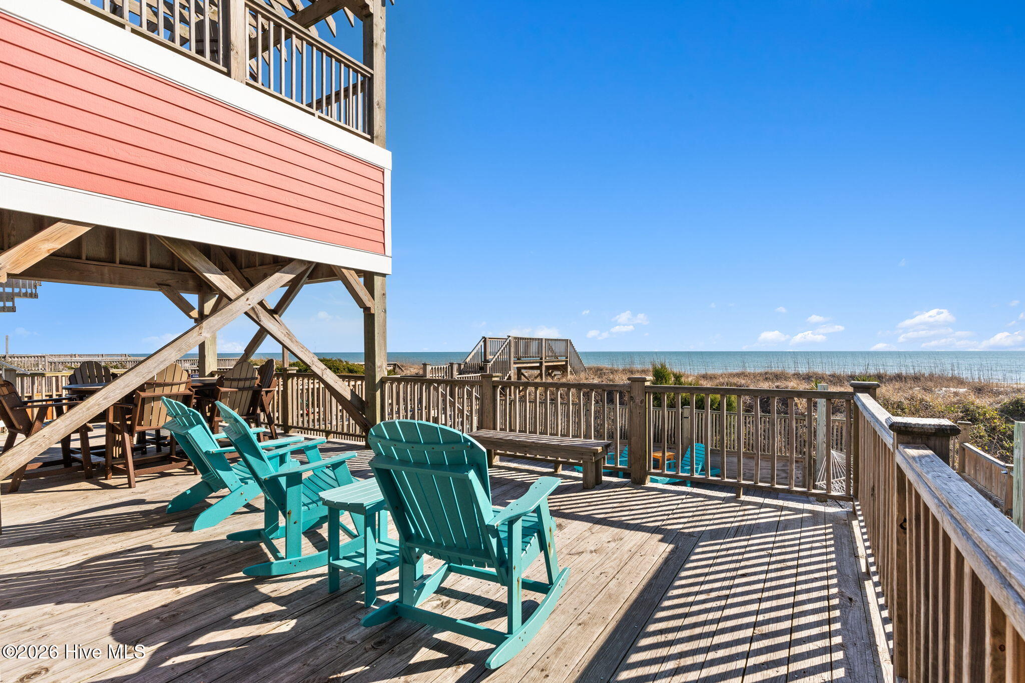 100552493 | Photo 46