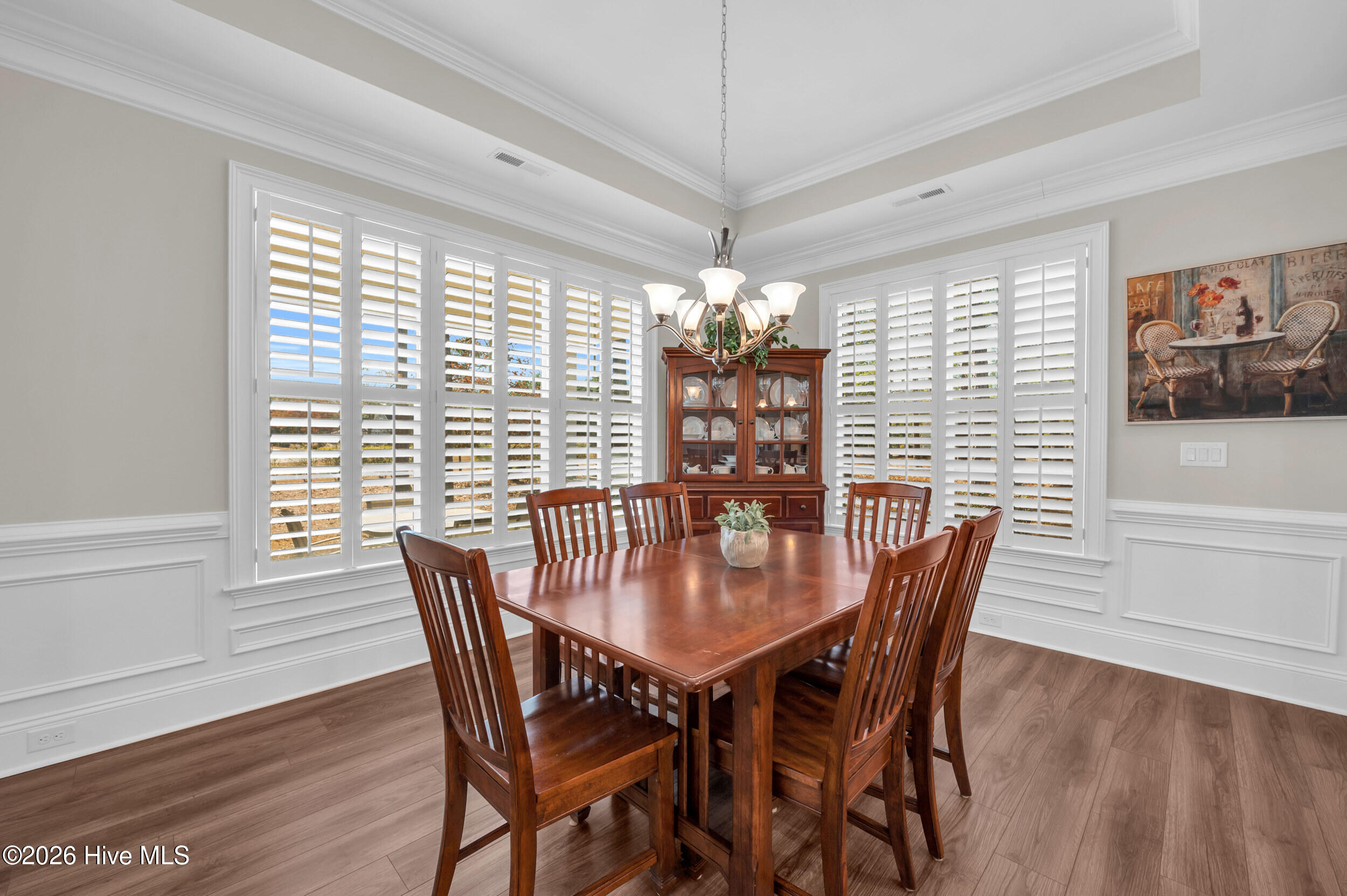 100545849 | Photo 12