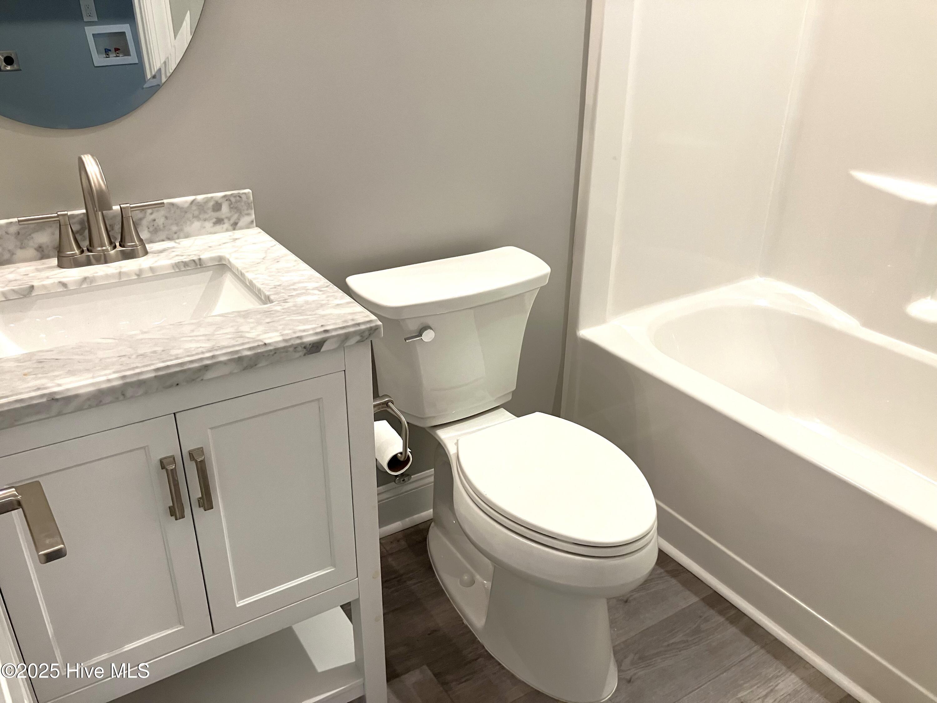 100514159 | Photo 23