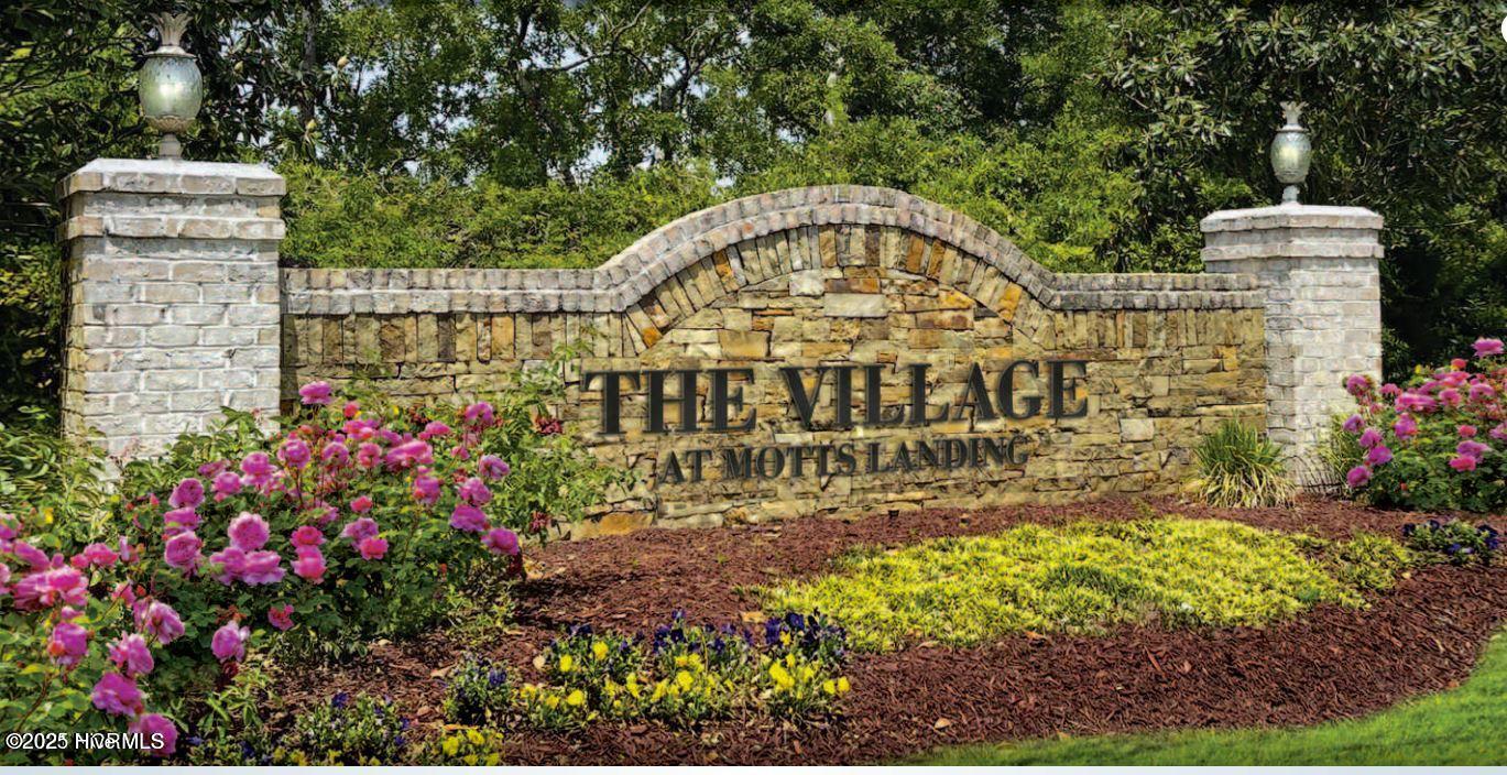 100537171 | Photo 69